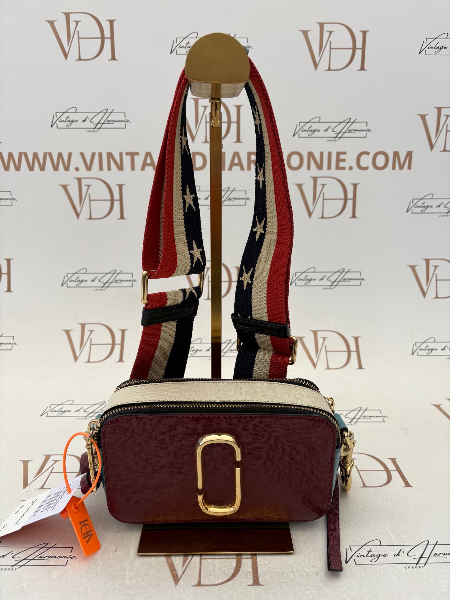 382203 - Marc Jacobs Snapshot
