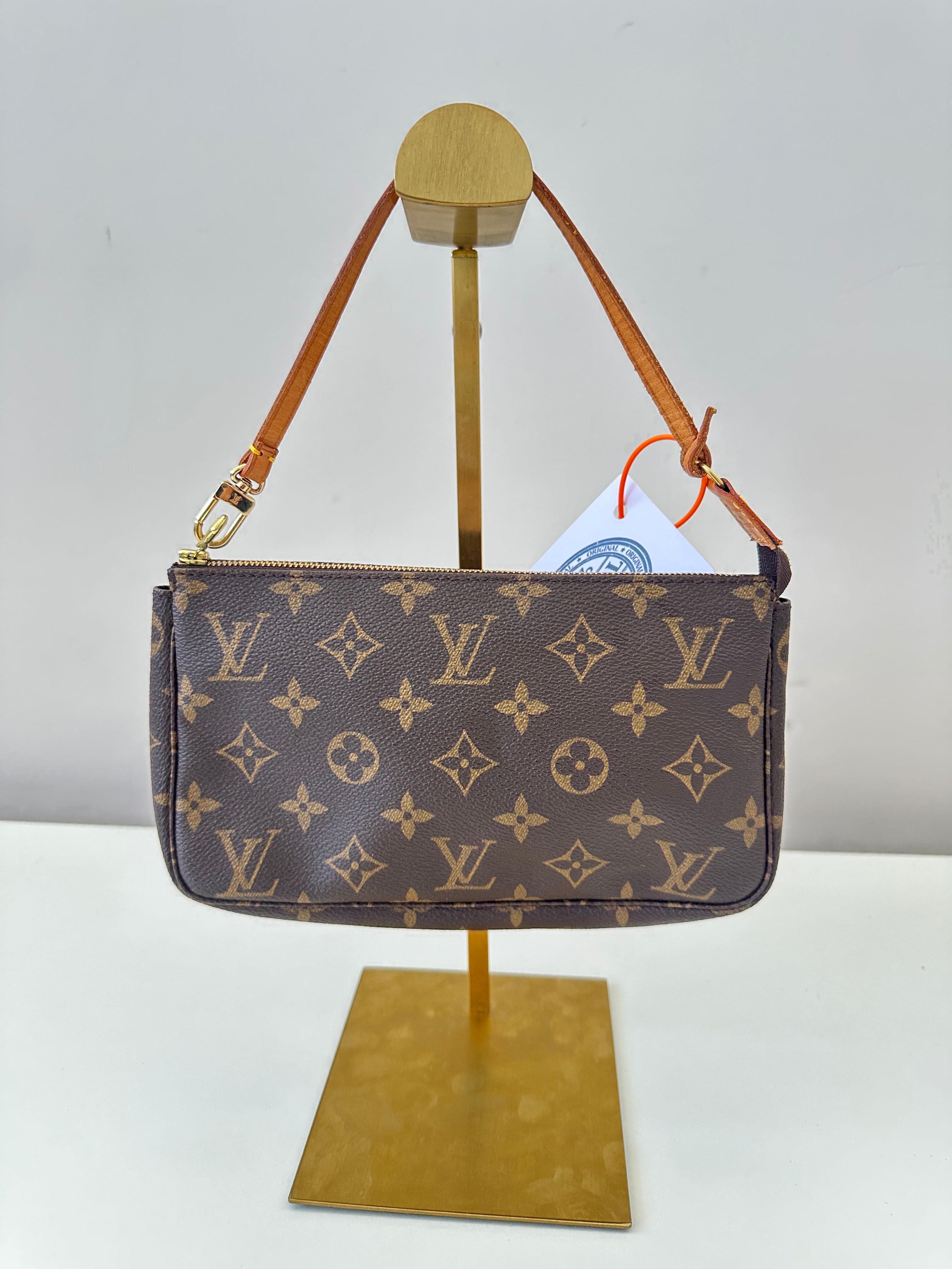 Louis Vuitton Pochette