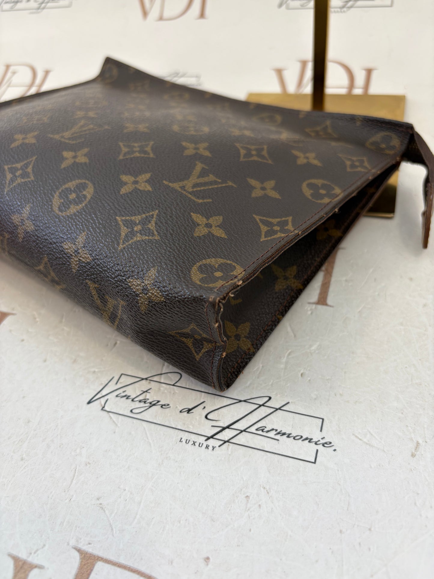 018178 - Louis Vuitton Toilette 26