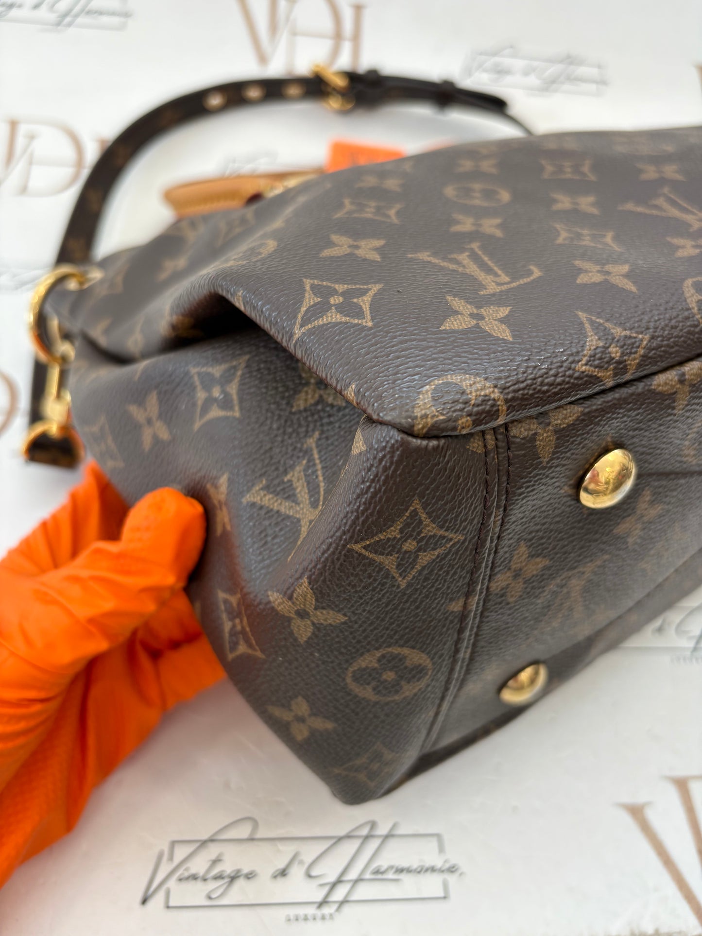 384141 - Louis Vuitton Pallas