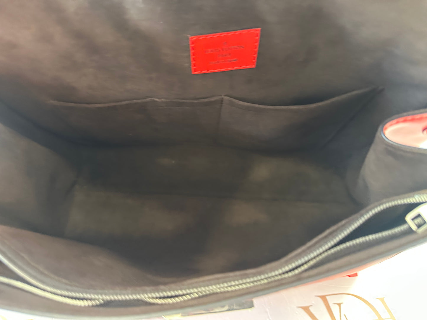 382649 - Louis Vuitton Cluny