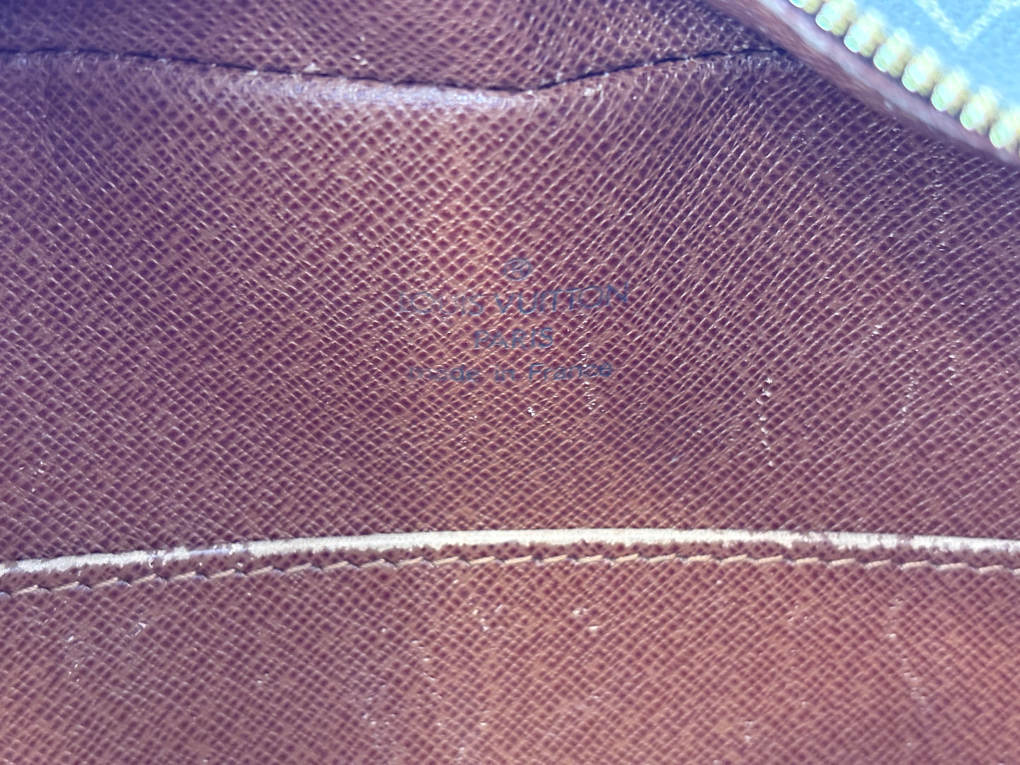 018257 - Louis Vuitton Cite MM