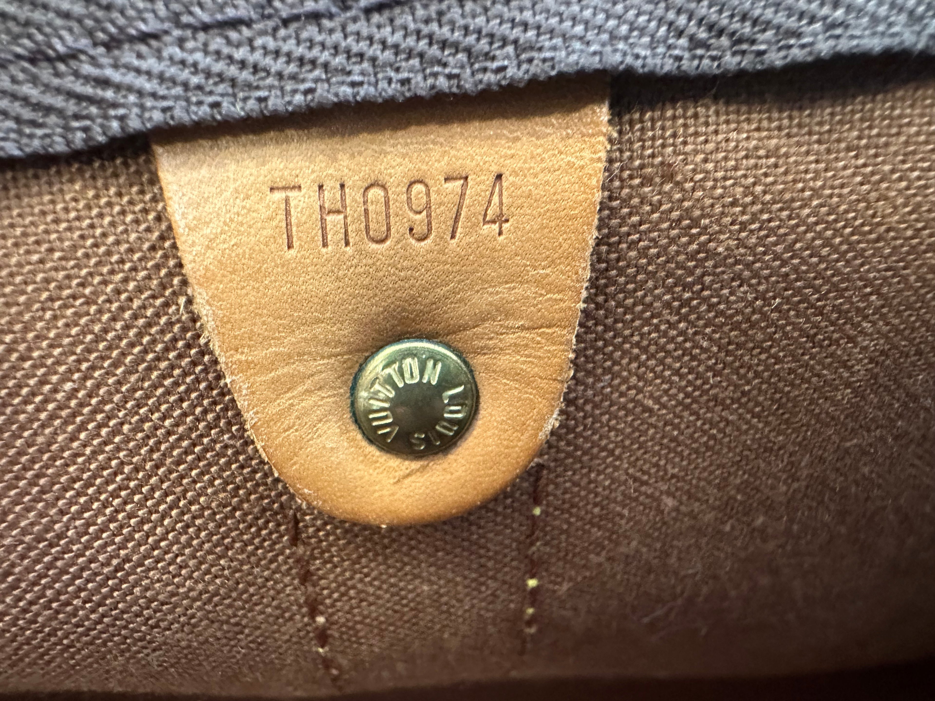 Louis Vuitton Keepall 50 Bandouliere