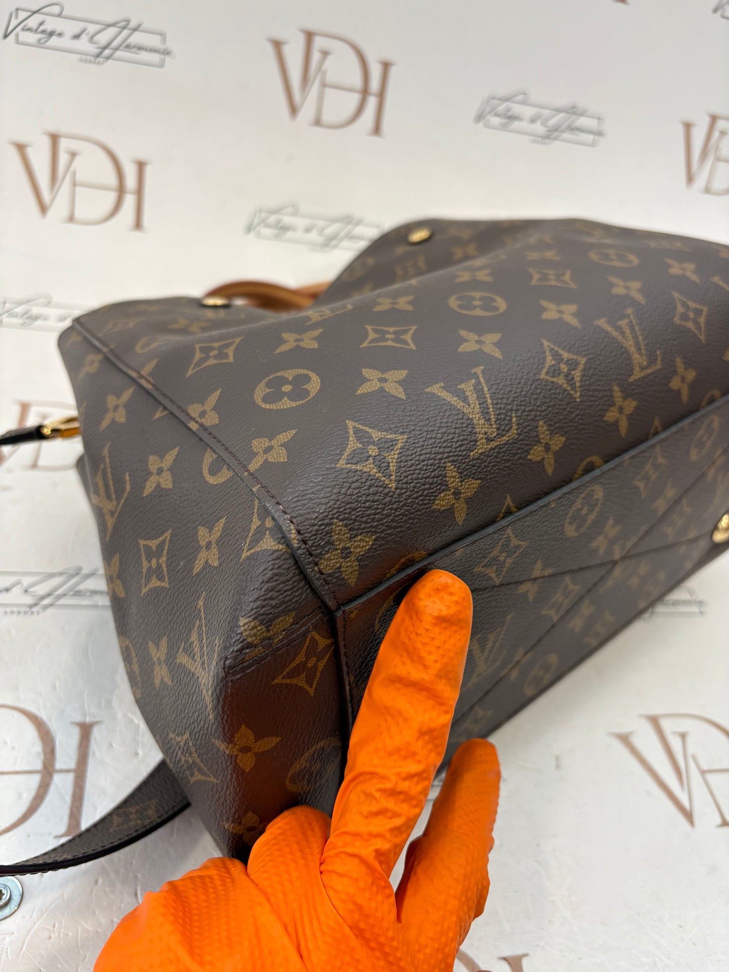 200791 - Louis Vuitton Montaigne