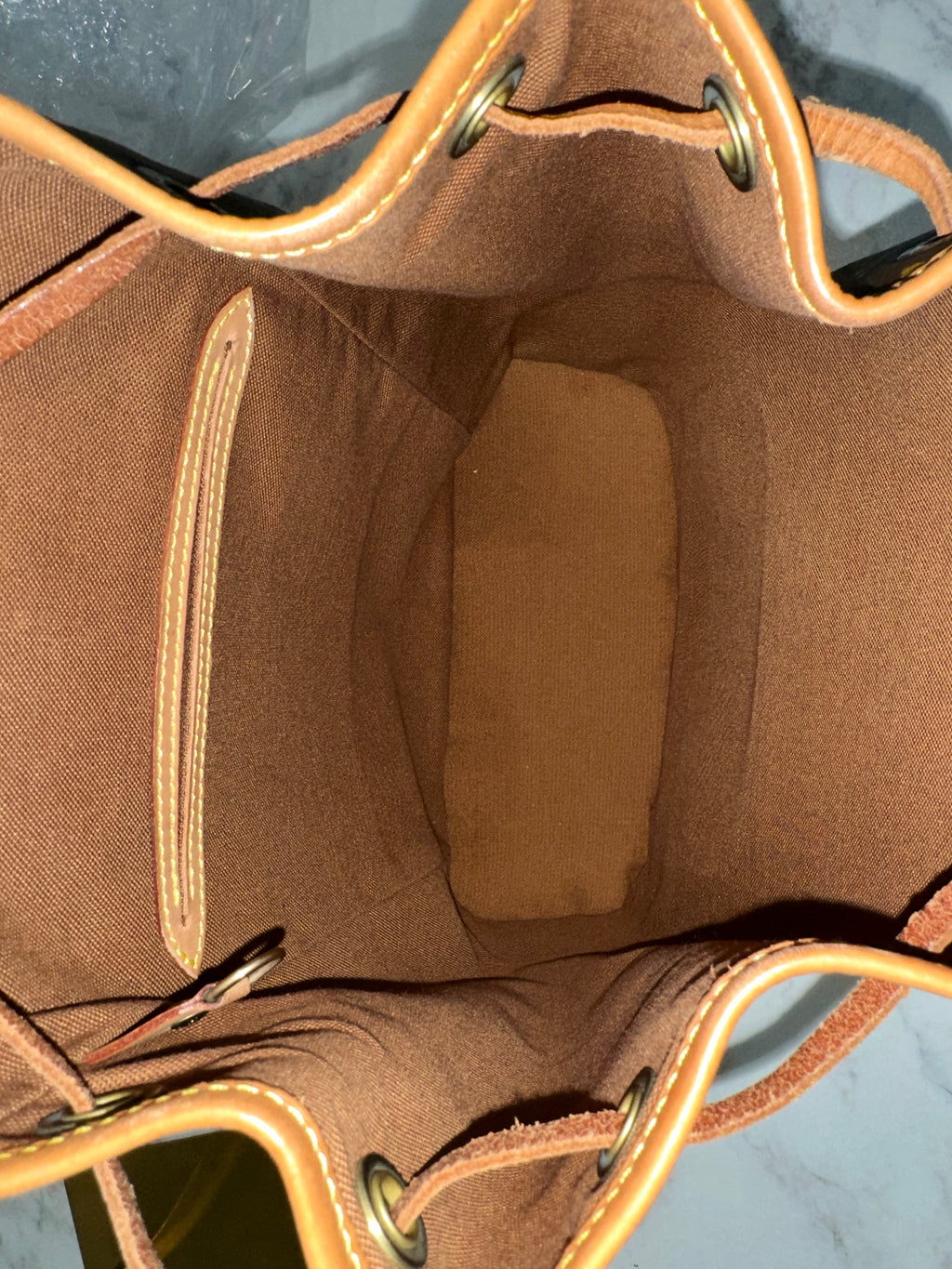 Louis Vuitton Montsouris MM