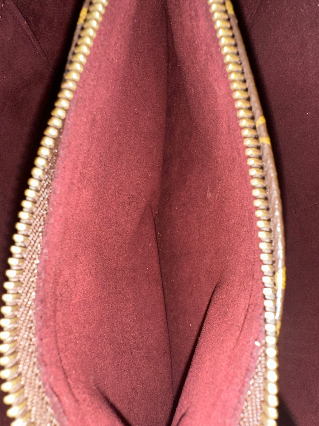 Louis Vuitton Montaigne MM