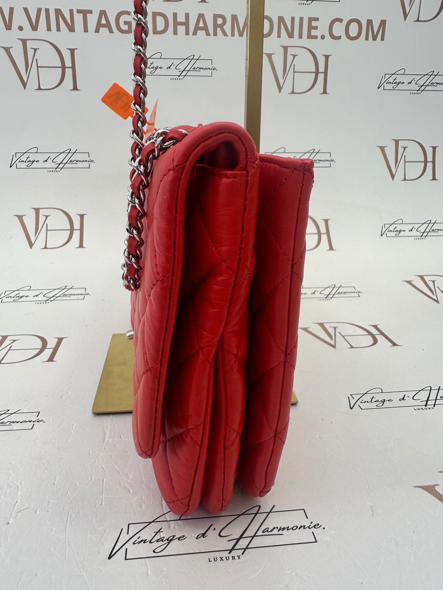 017898 - Chanel Red Lambskin