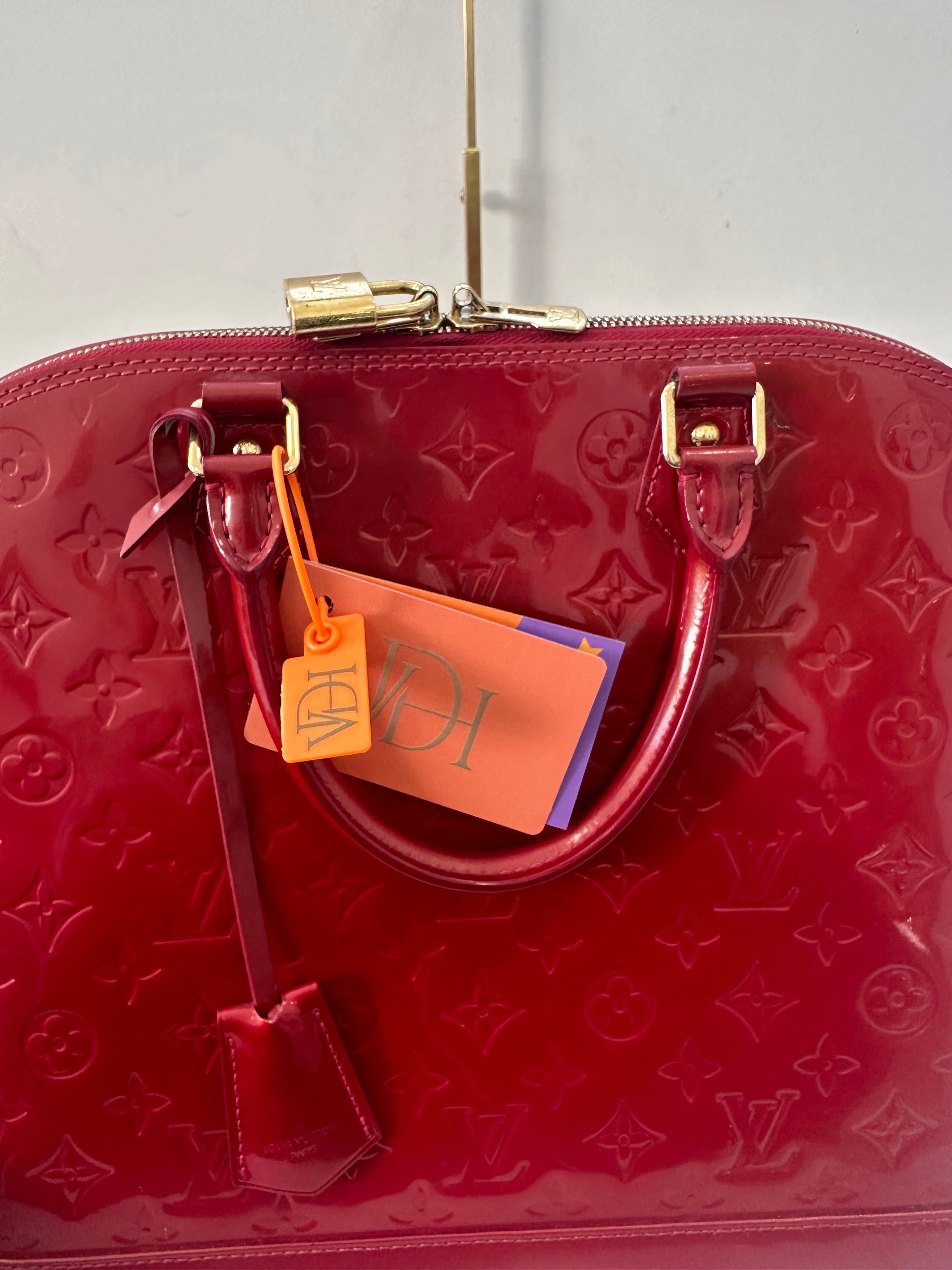Louis Vuitton Alma GM Vernis Red