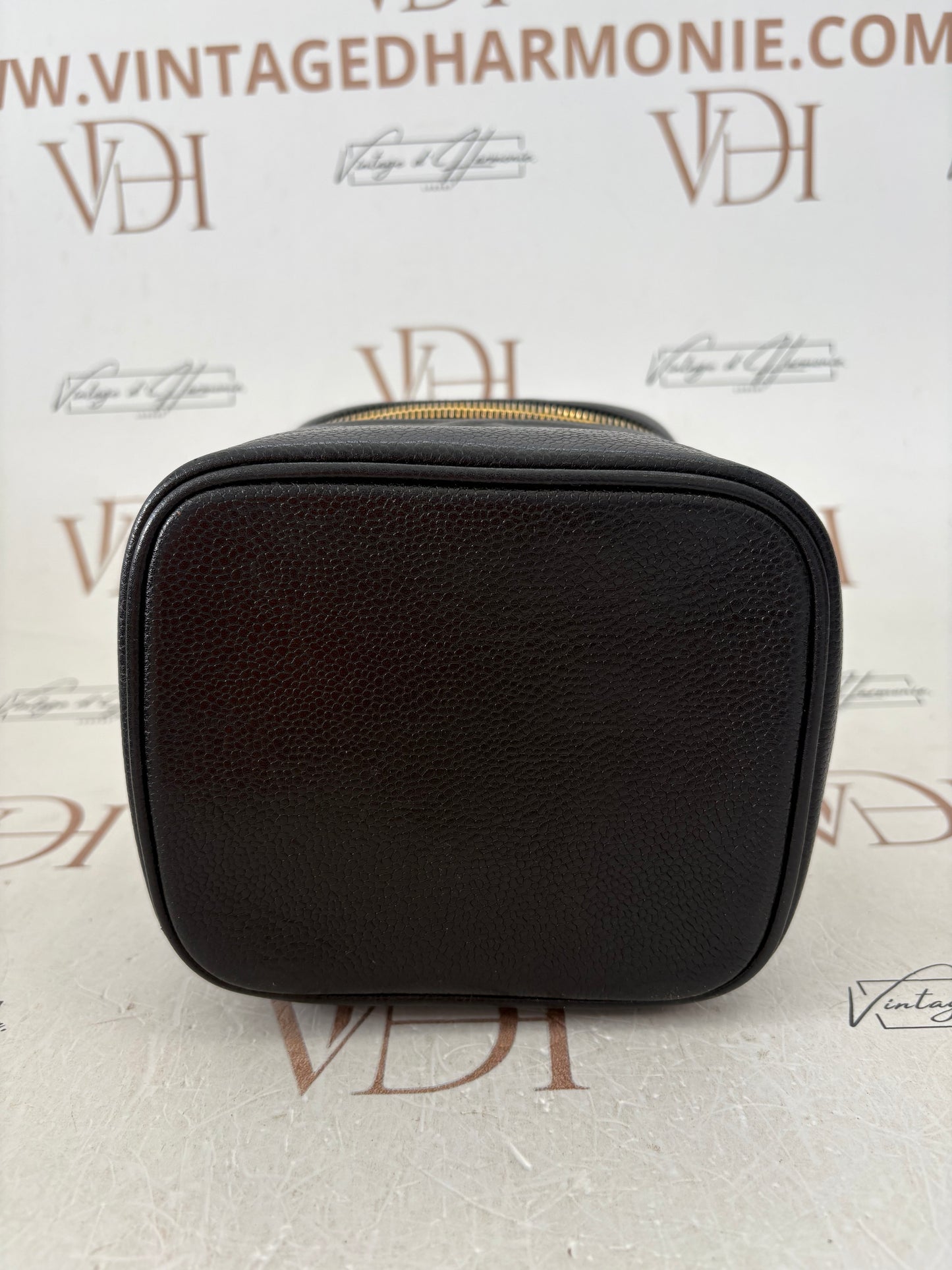 018217 - Chanel Black Calfskin Timeless Vanity