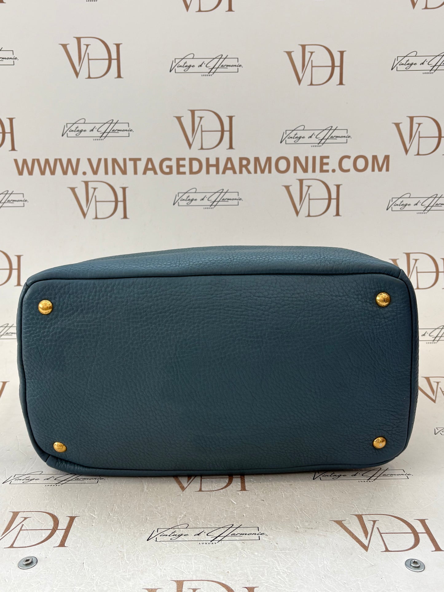 018314 - Prada Bag