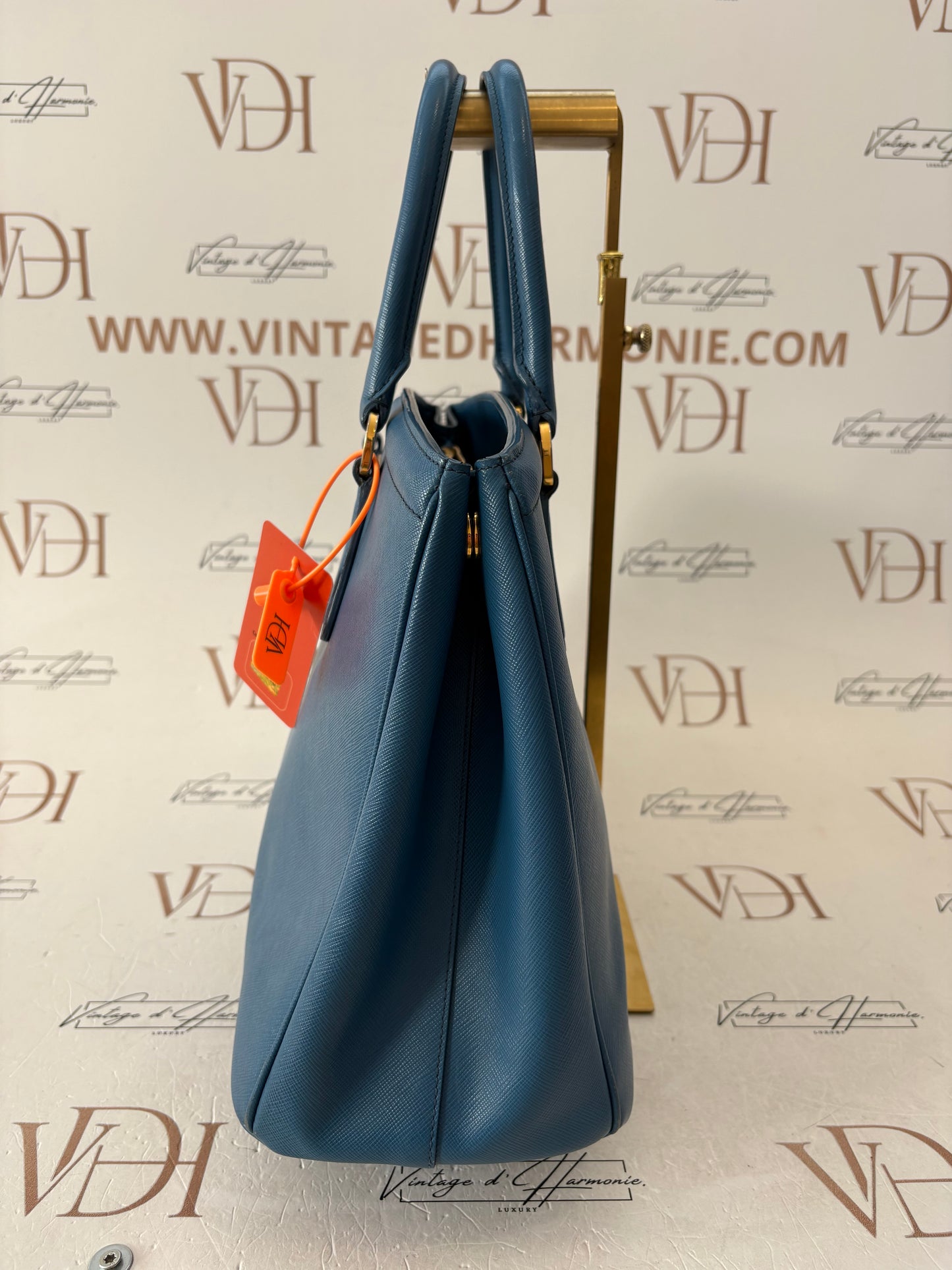 383516 - Prada Blue