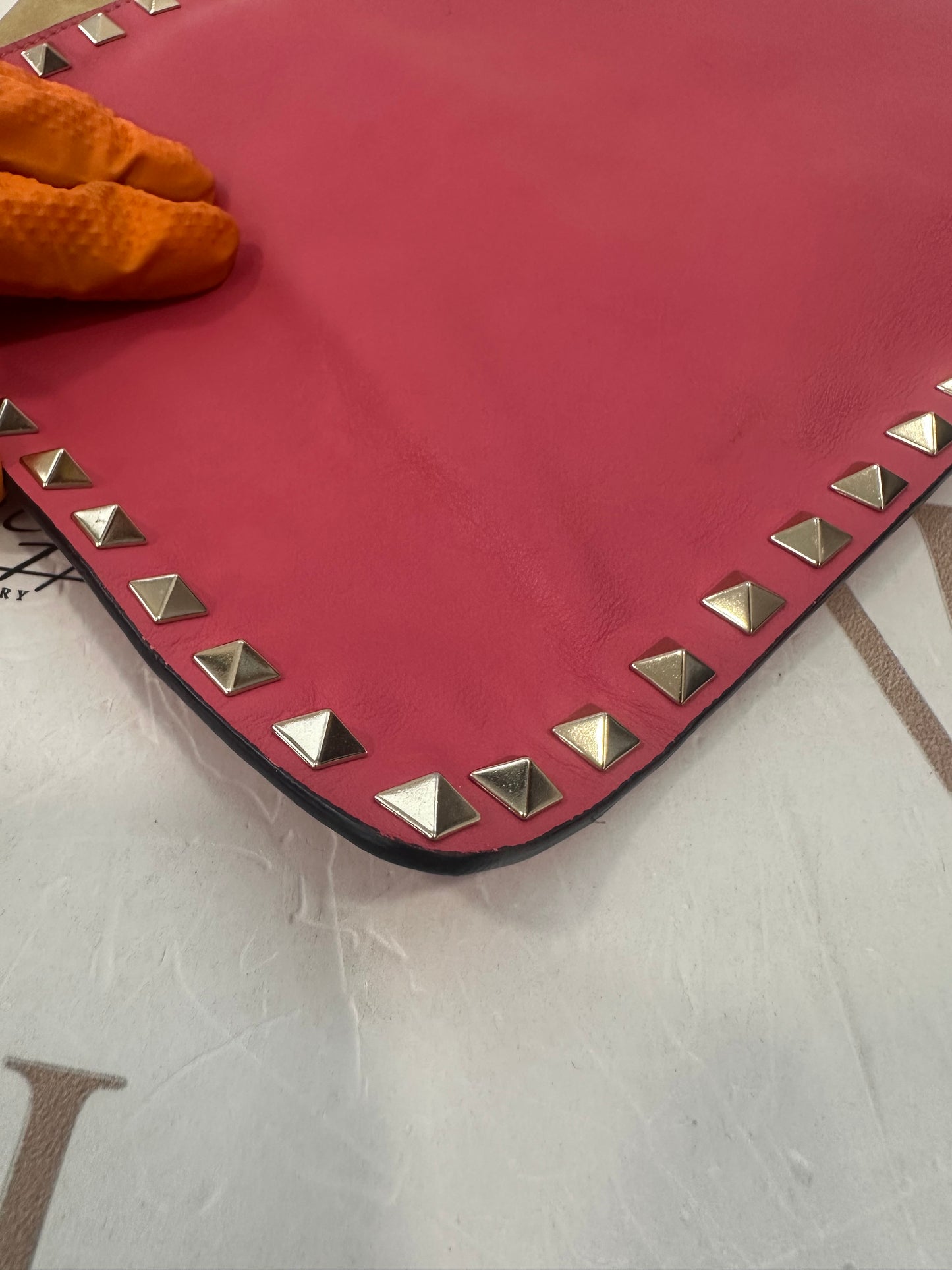 383011 - Valentino Pochette