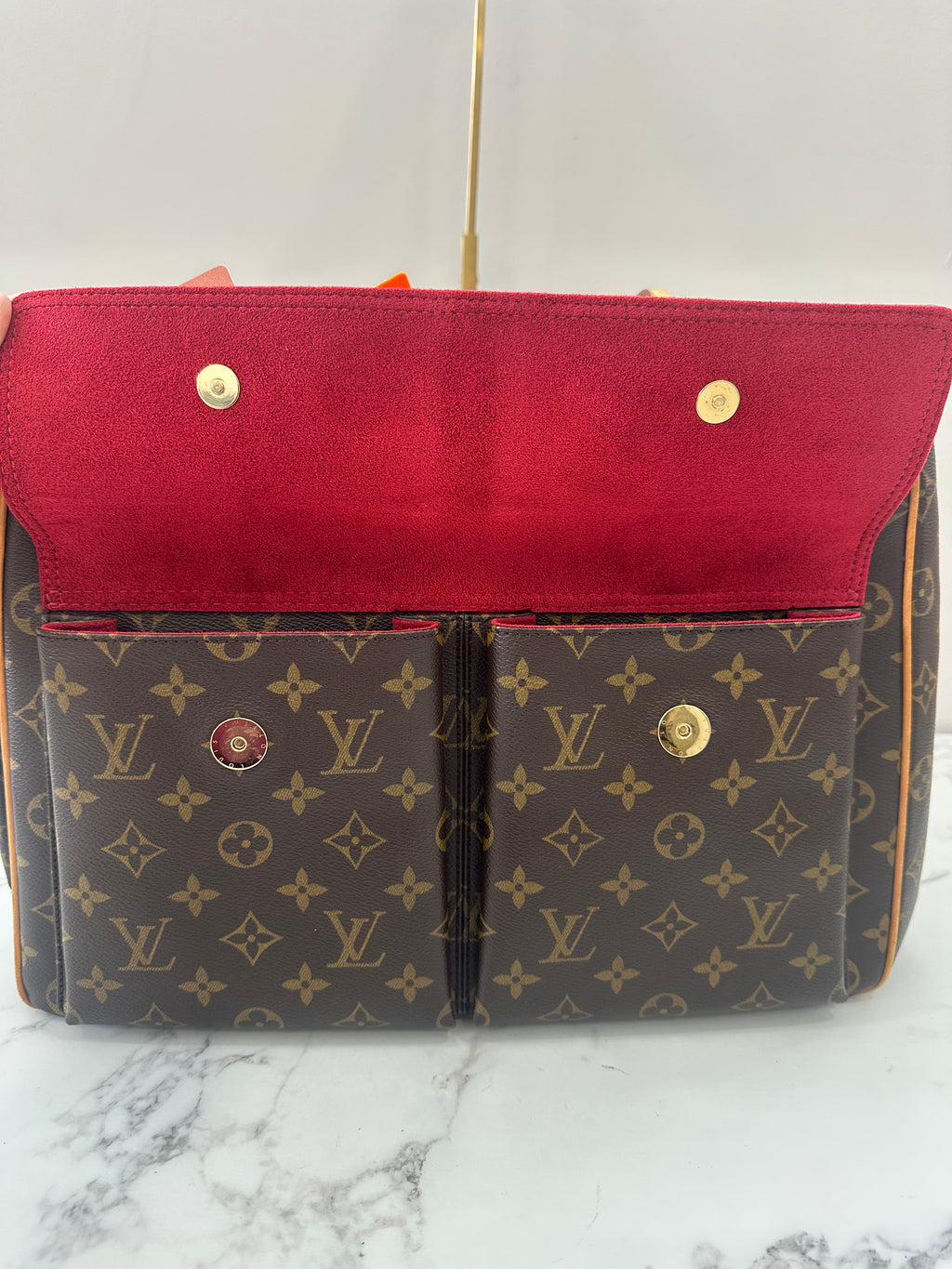Louis Vuitton Exanthri cite