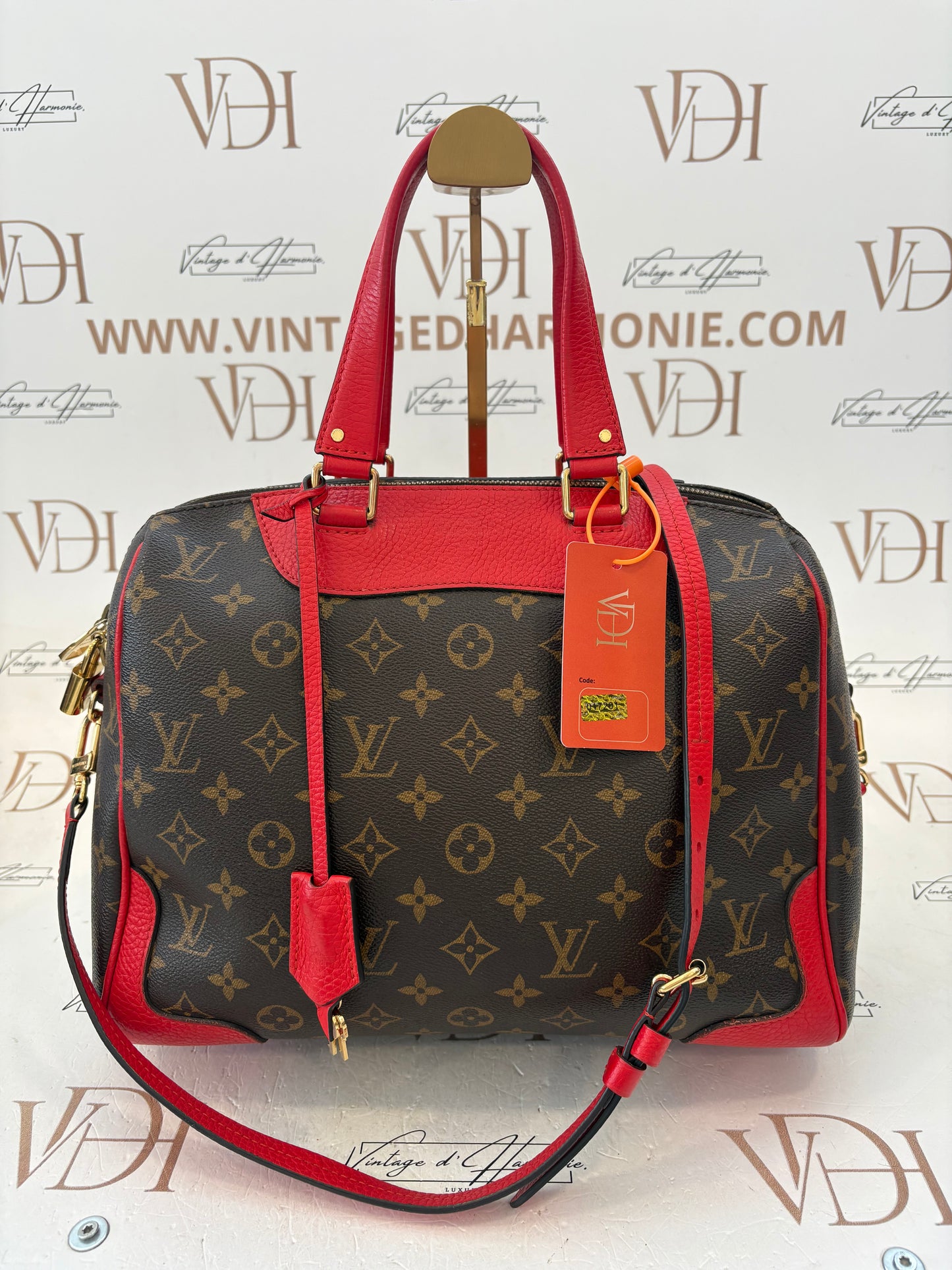 017201 - Louis Vuitton Retiro PM