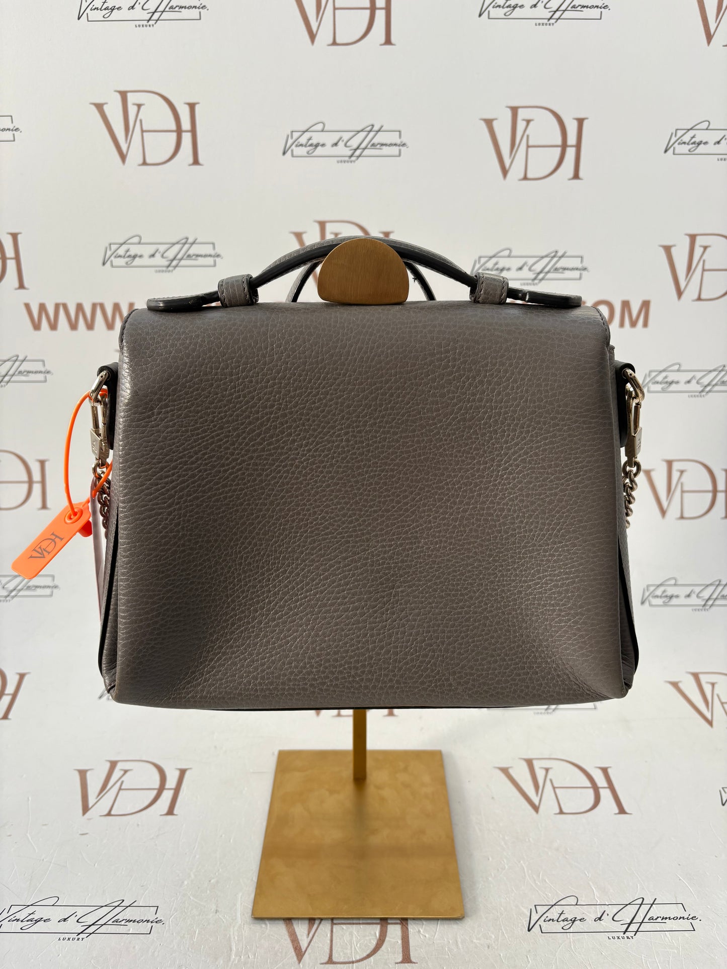 382567 - Gucci Interlocking