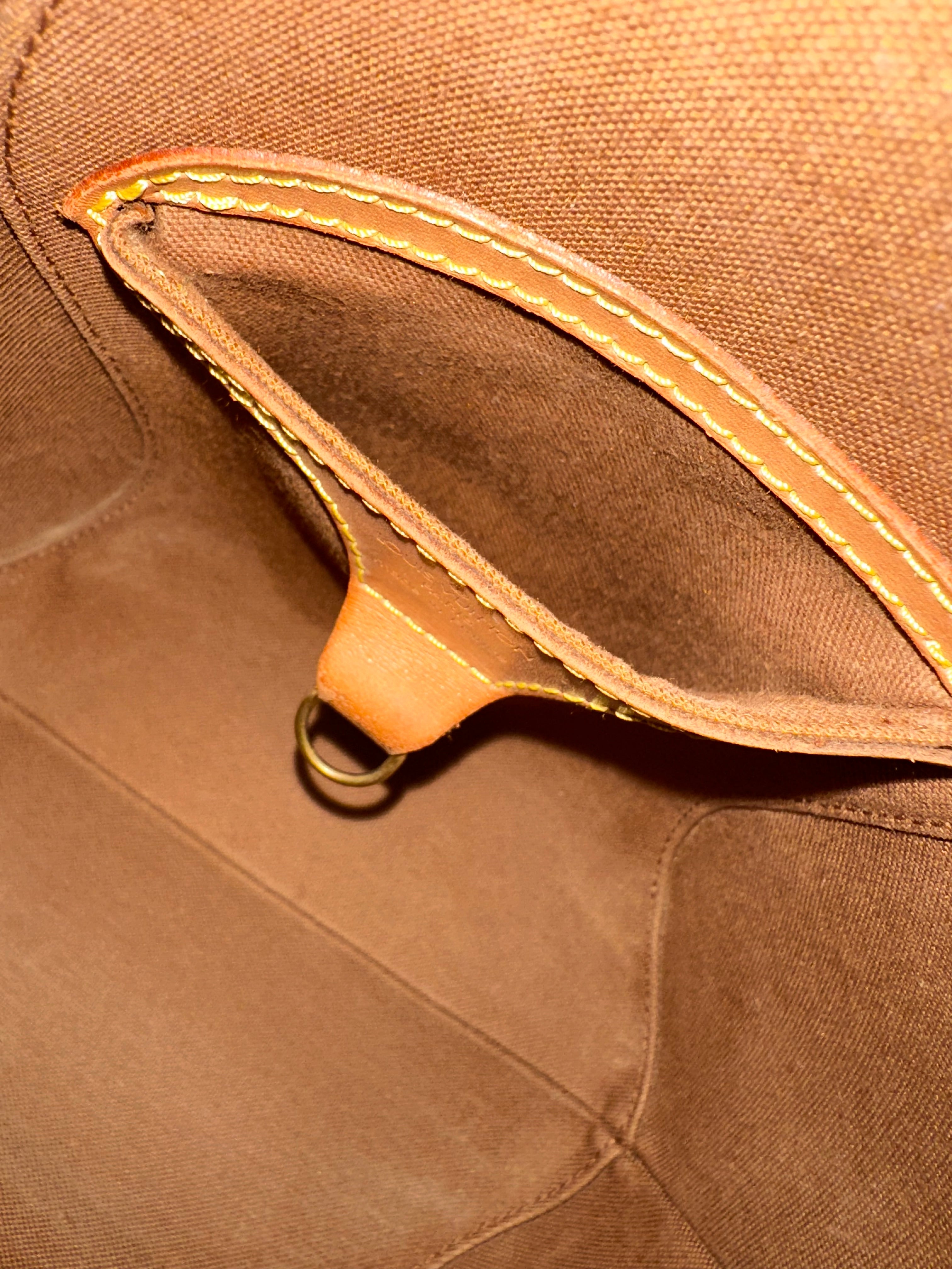 Louis Vuitton Ellipse PM