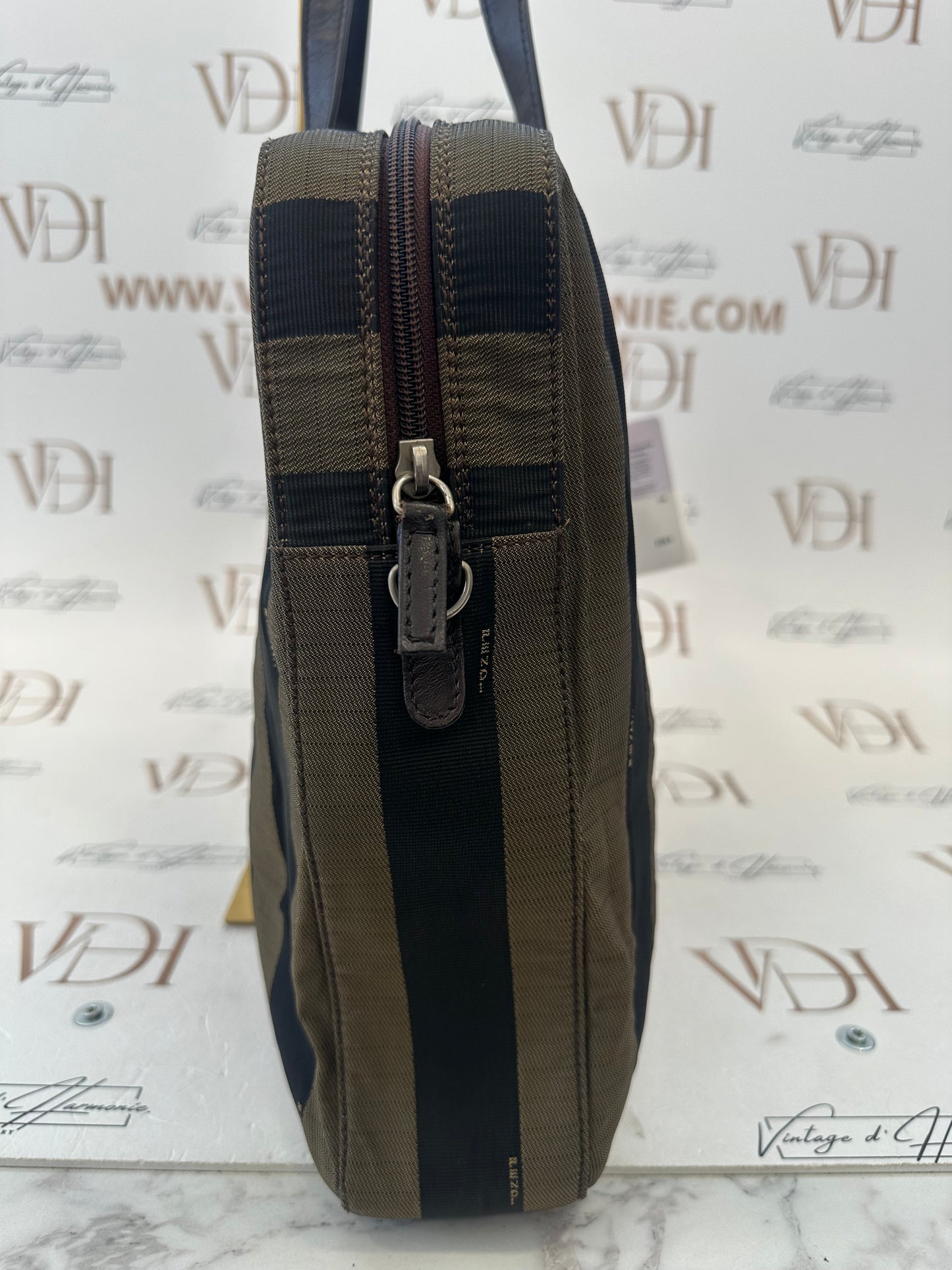 102492 - Fendi Messenger