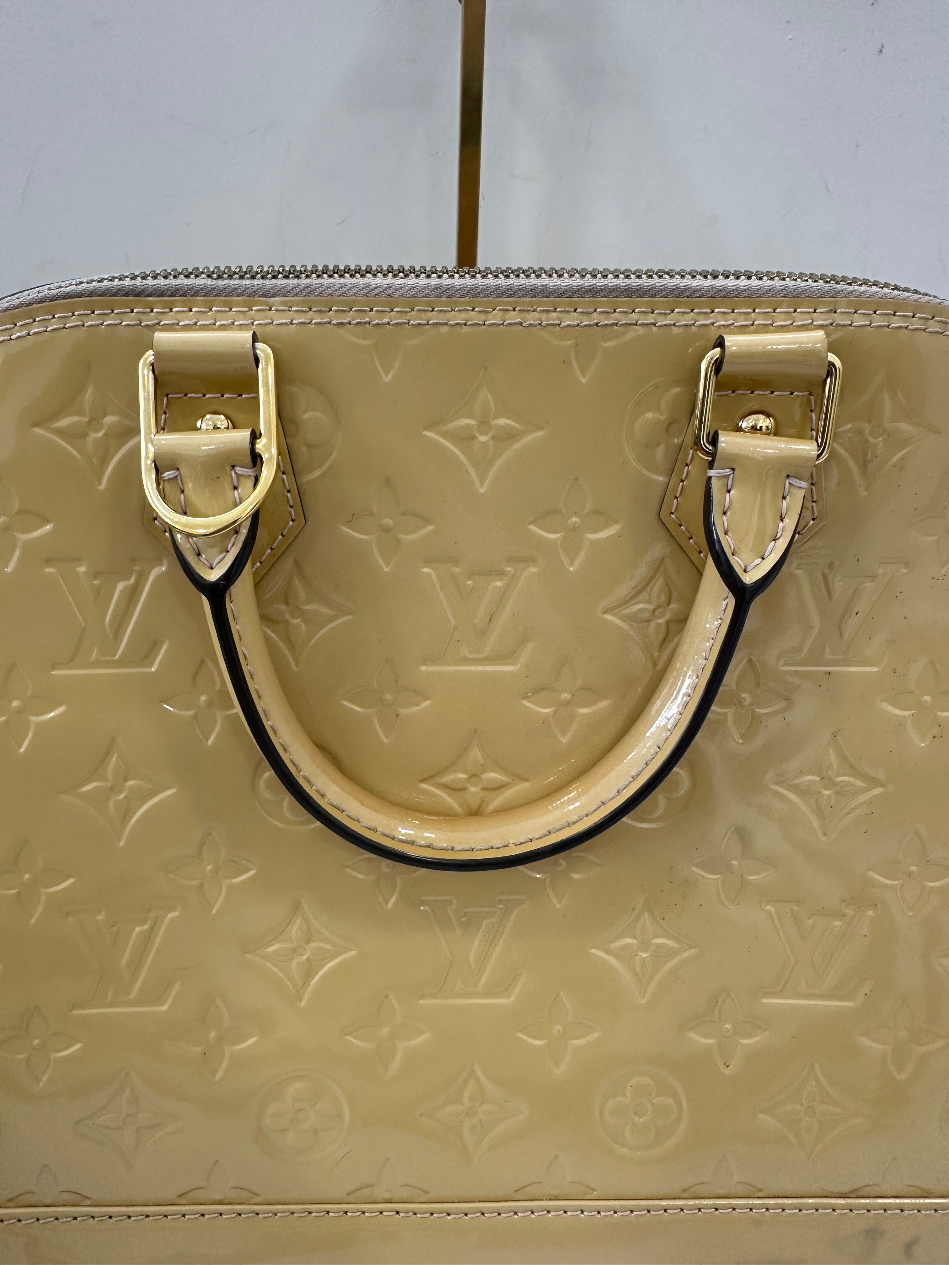 Louis Vuitton Alma Vernis Beige