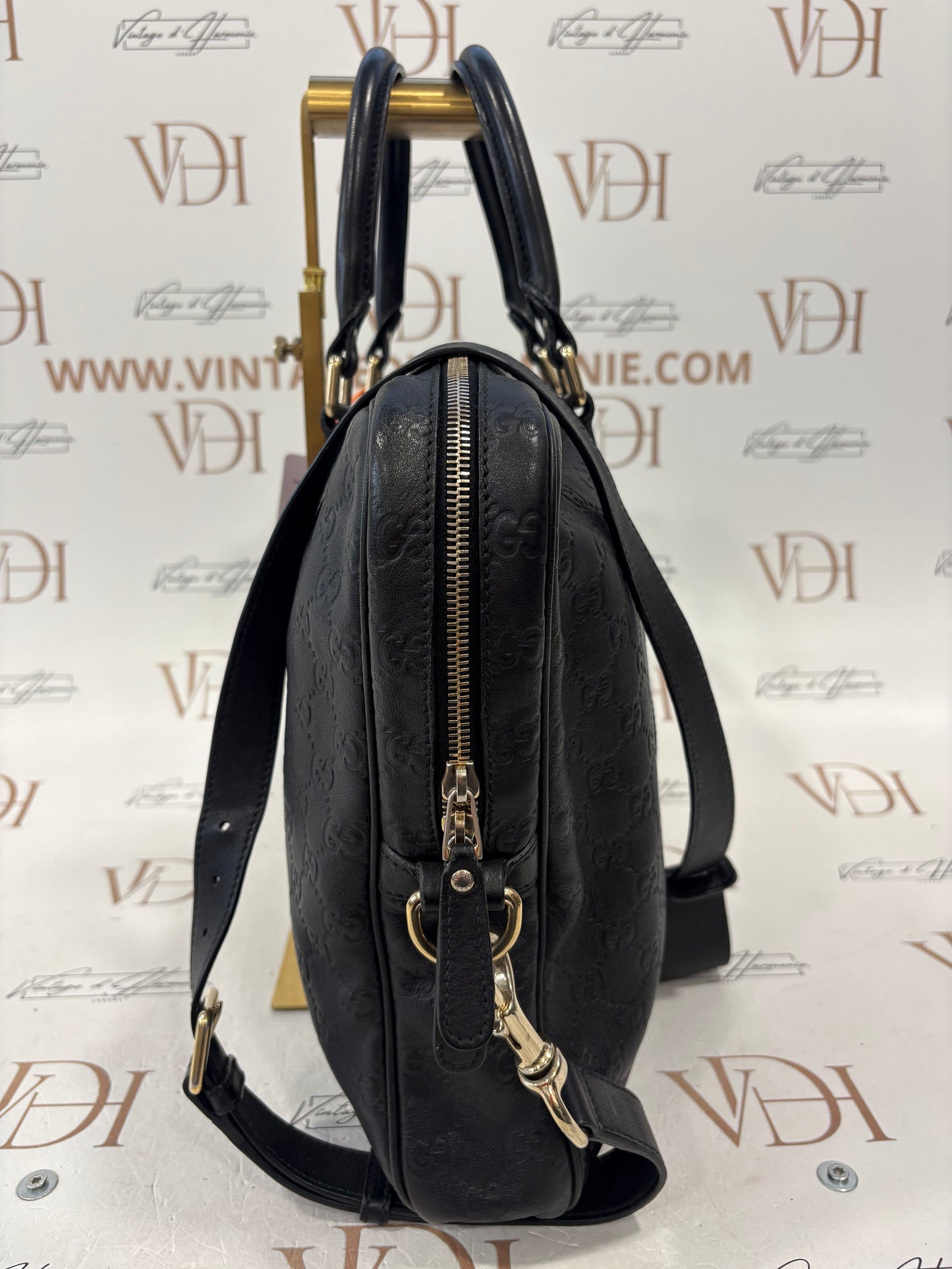 383284 - Gucci Messenger