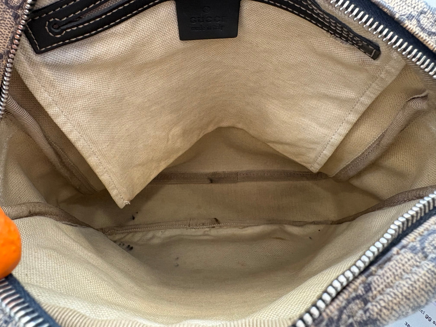 383243 - Gucci GG Supreme