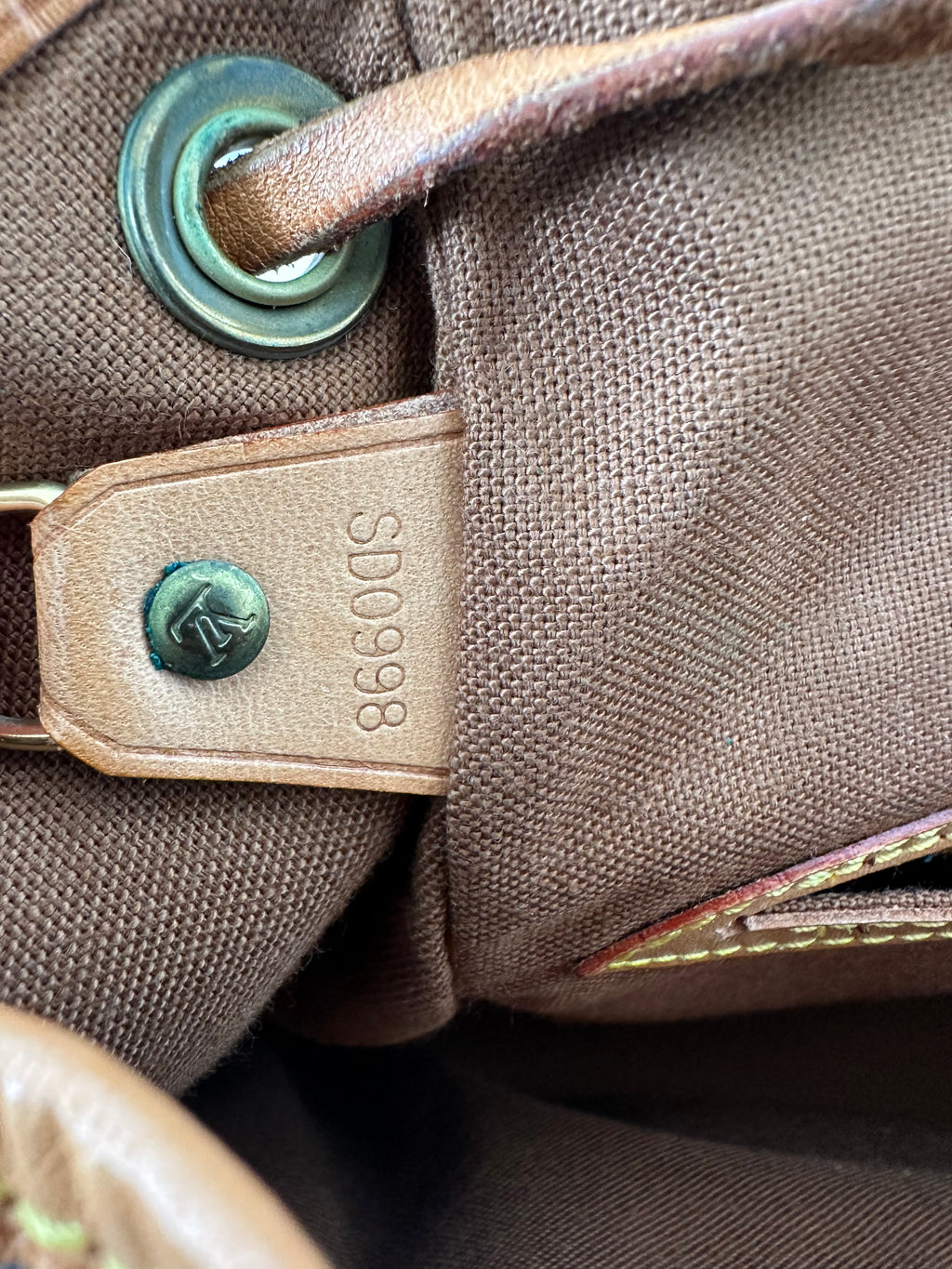 Louis Vuitton Montsouris MM