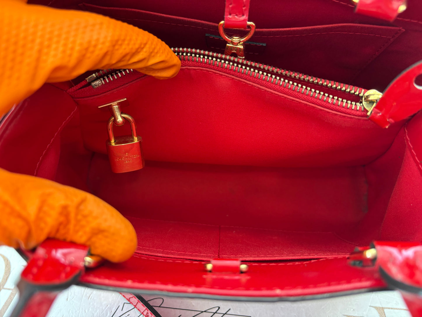 383401 - Louis Vuitton Montaigne