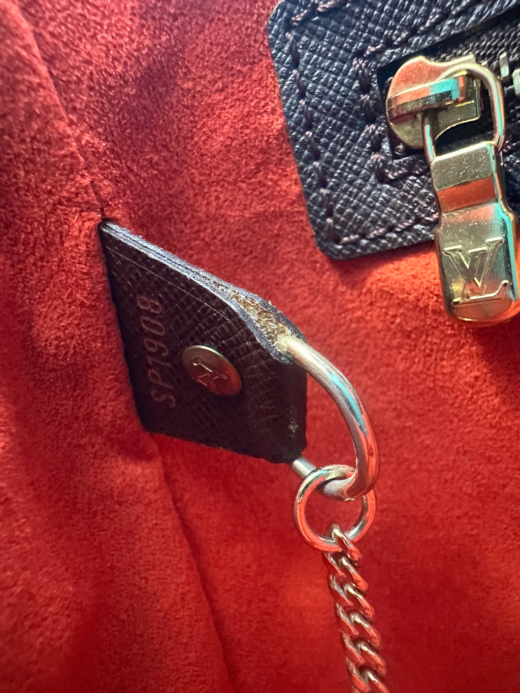 Louis Vuitton Marais Damier Ebene