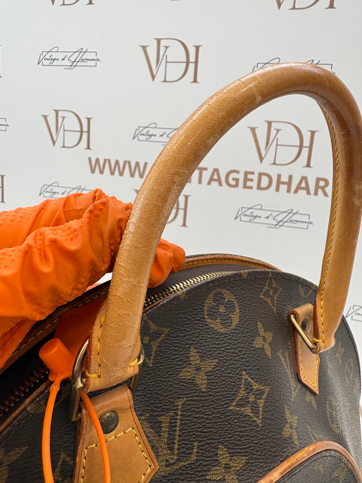 017712 - Louis Vuitton Ellipse MM