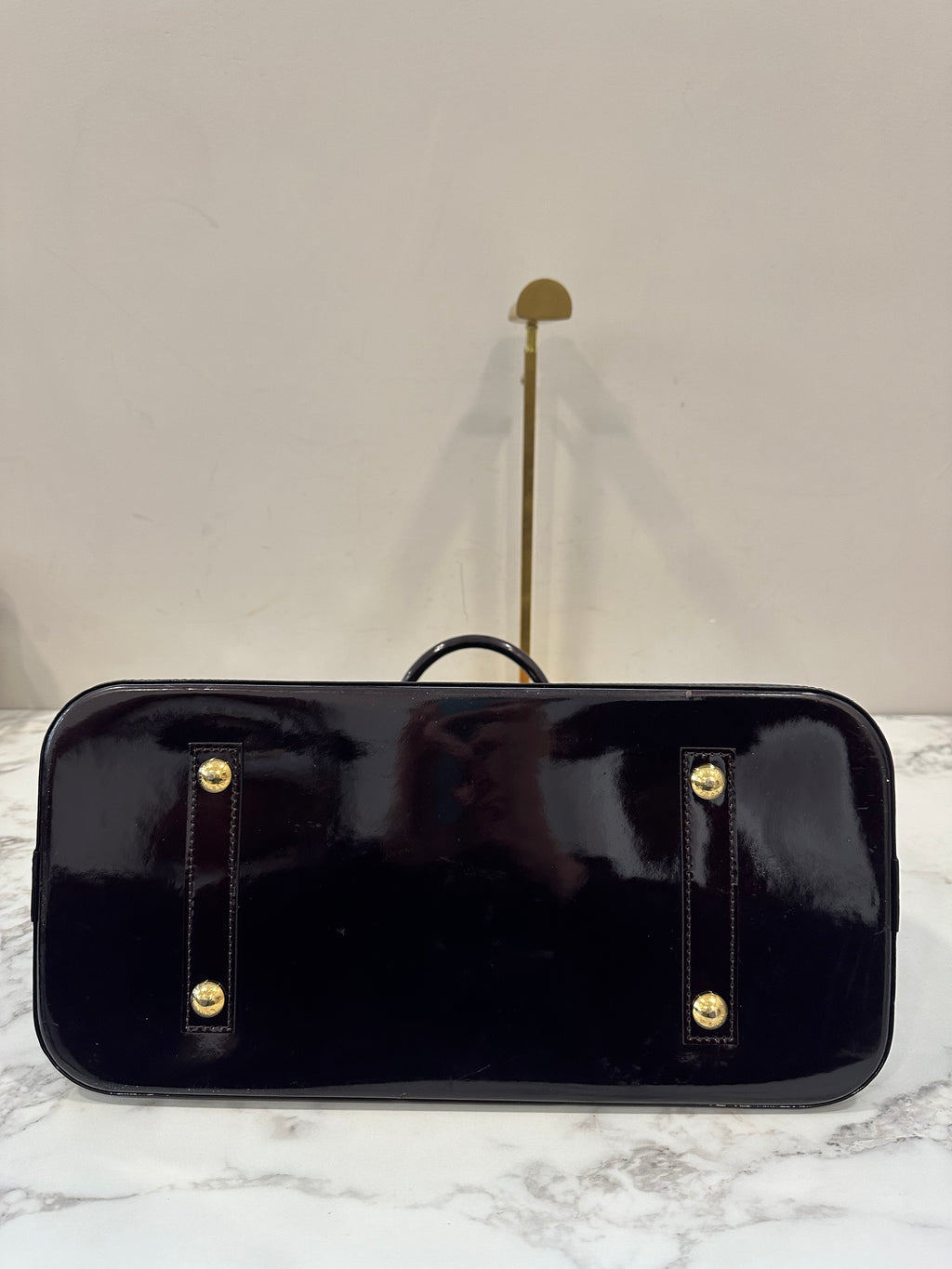 Louis Vuitton Alma Vernis Black