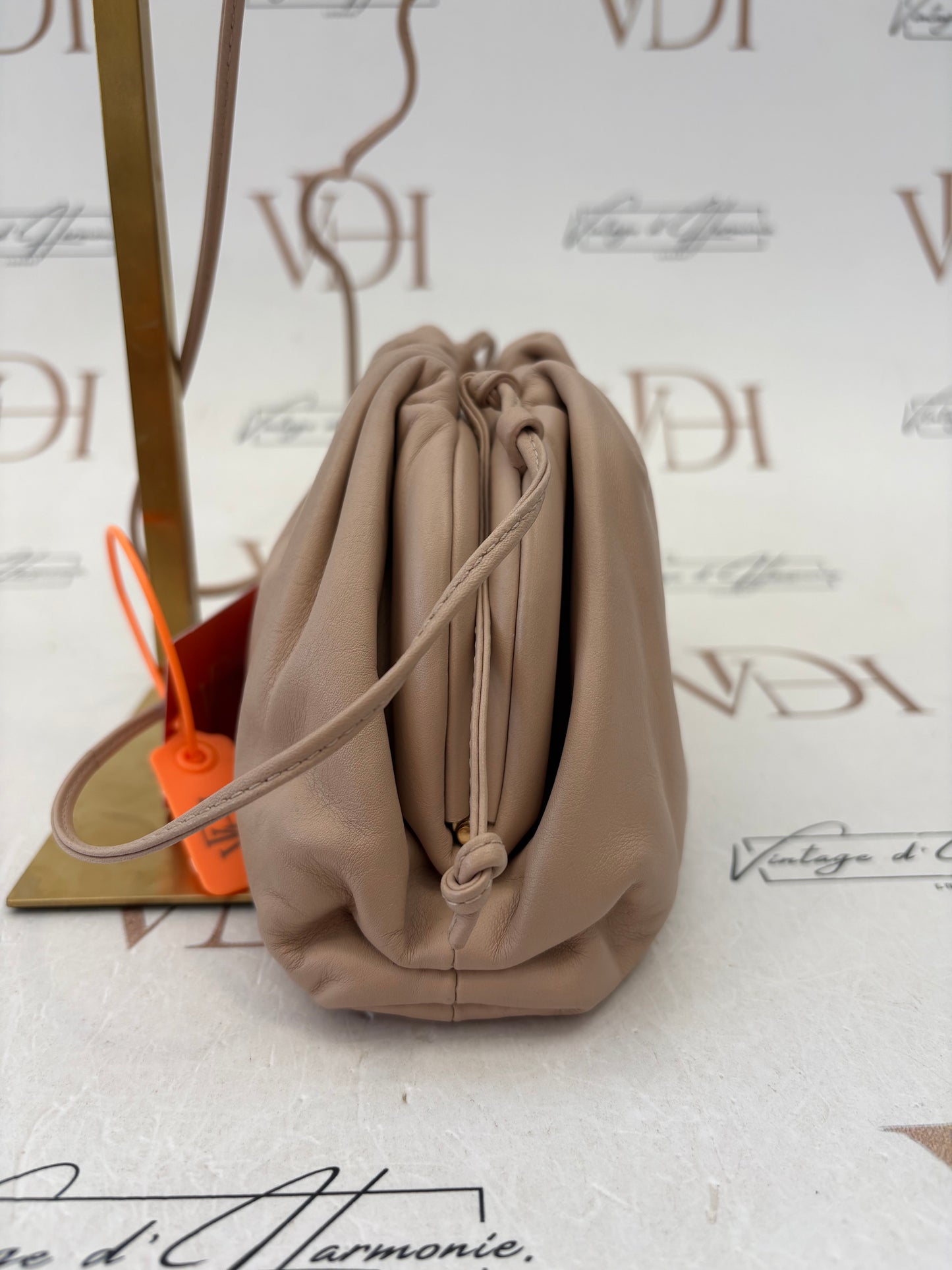 383750 - Bottega Veneta The Pouch