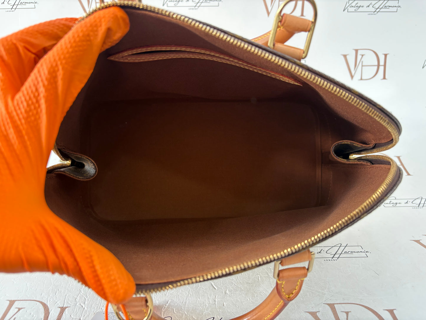 018841 - Louis Vuitton Alma