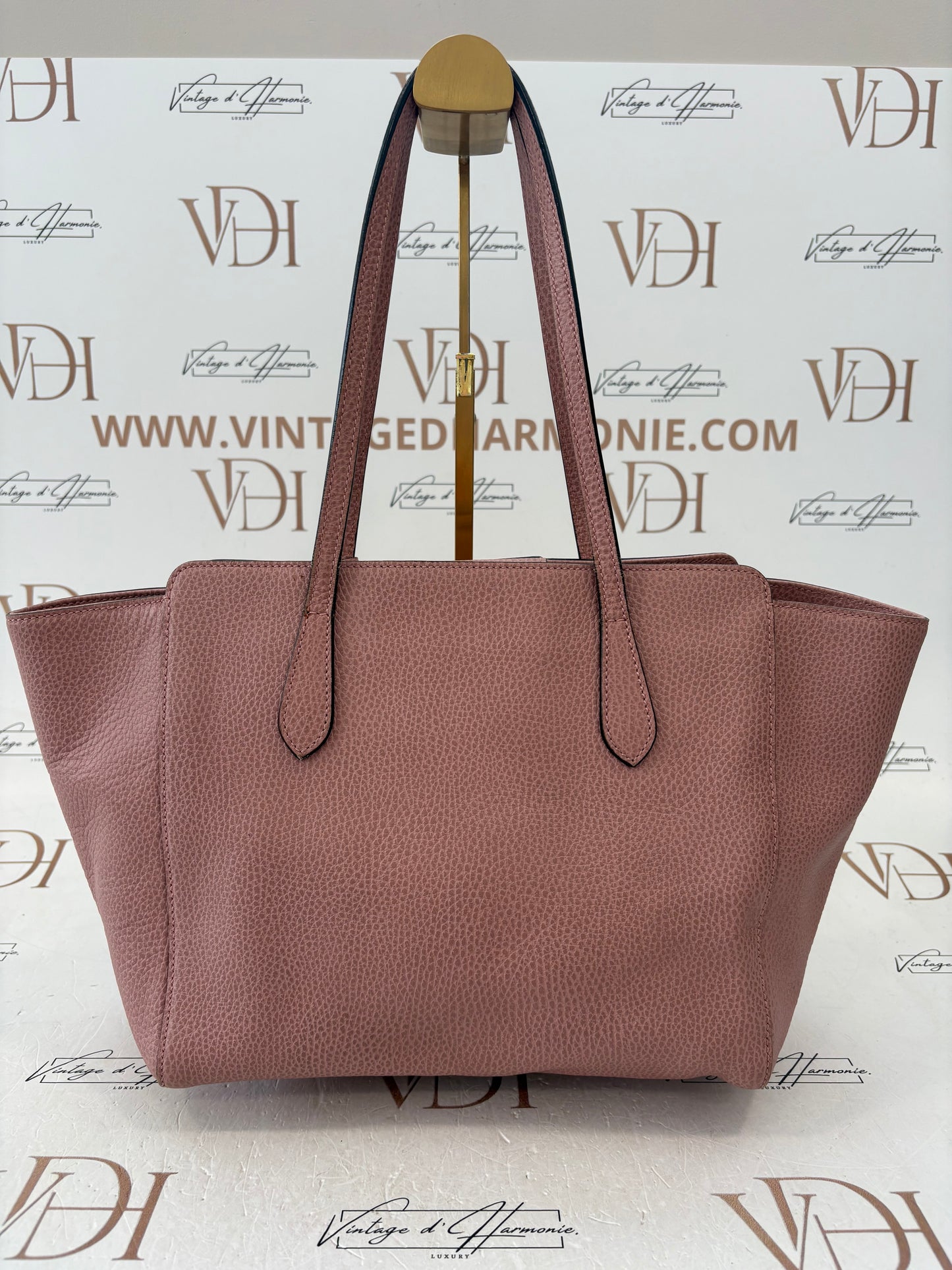 200948 - Gucci Swing Pink