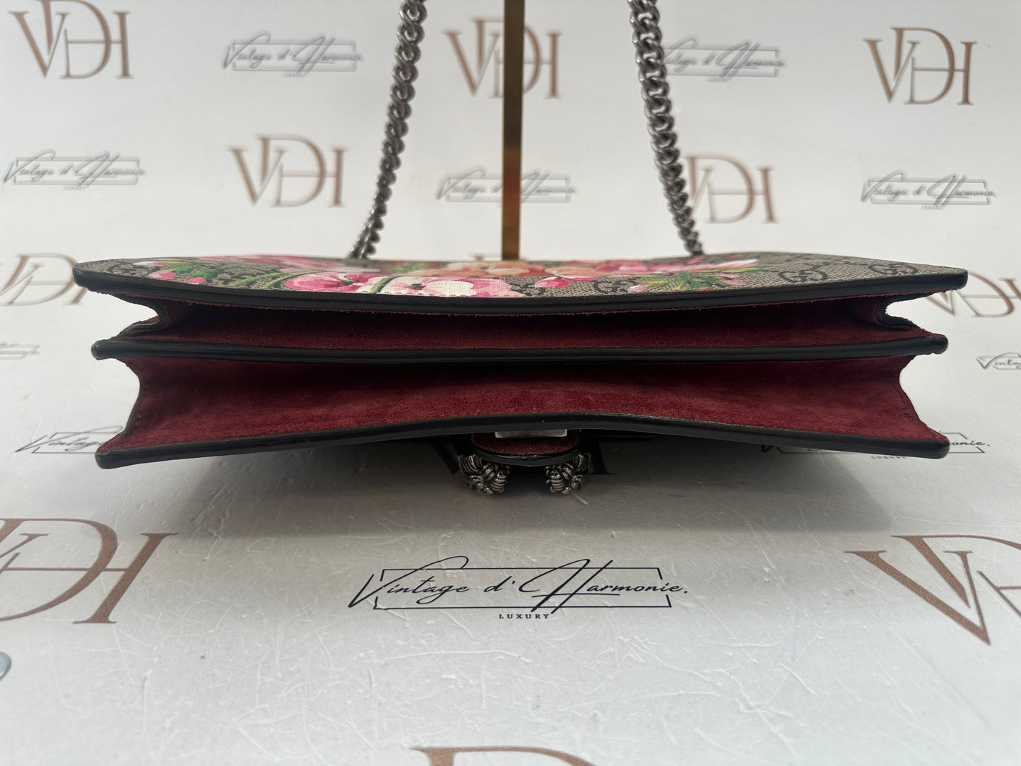 383002 - Gucci Dionysus