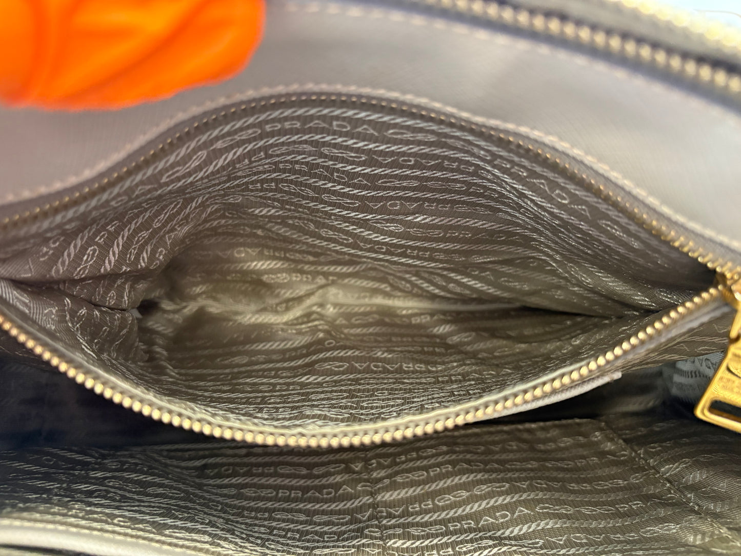 383898 - Prada Galleria Grey