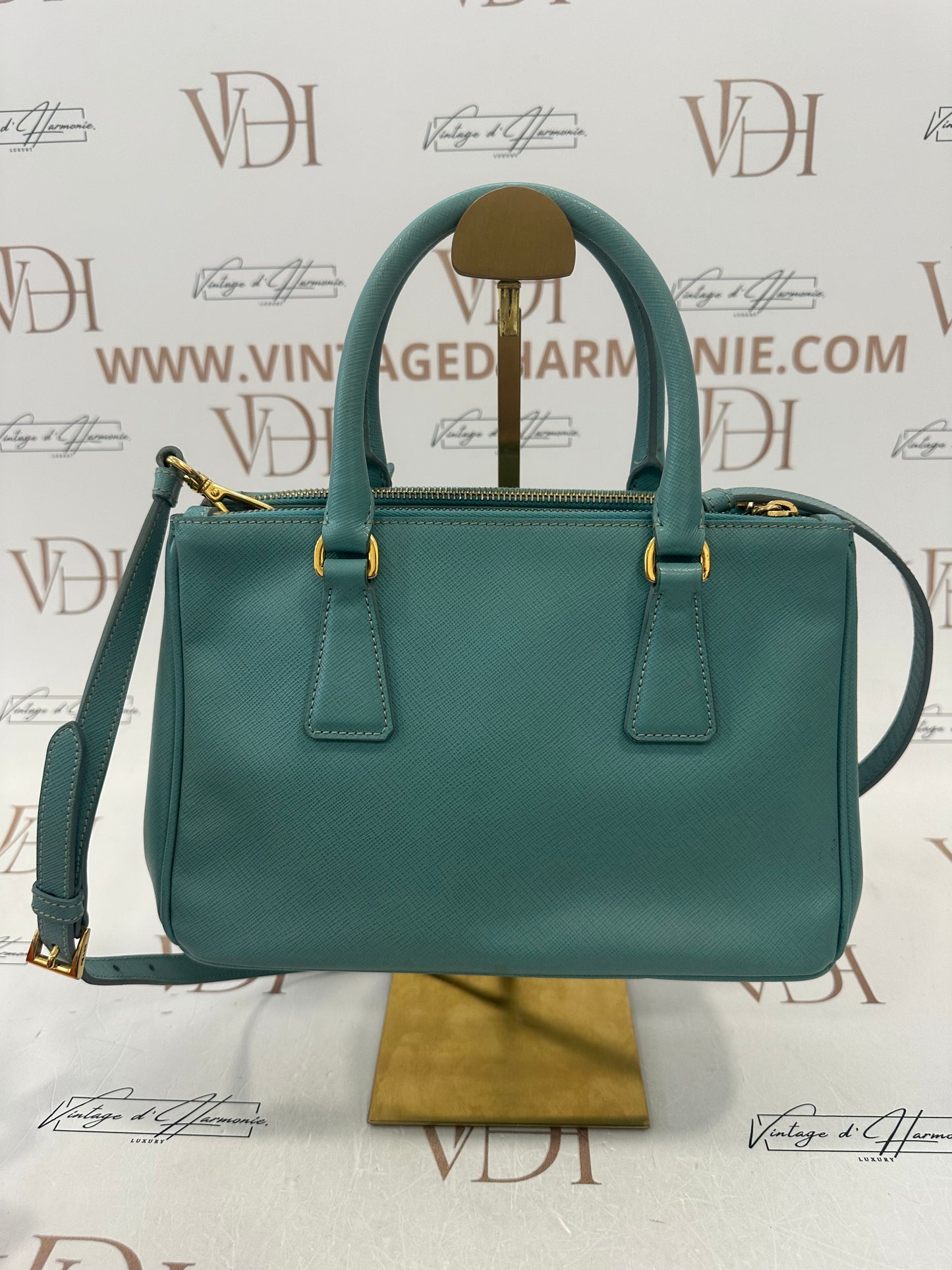 382952 - Prada Galleria