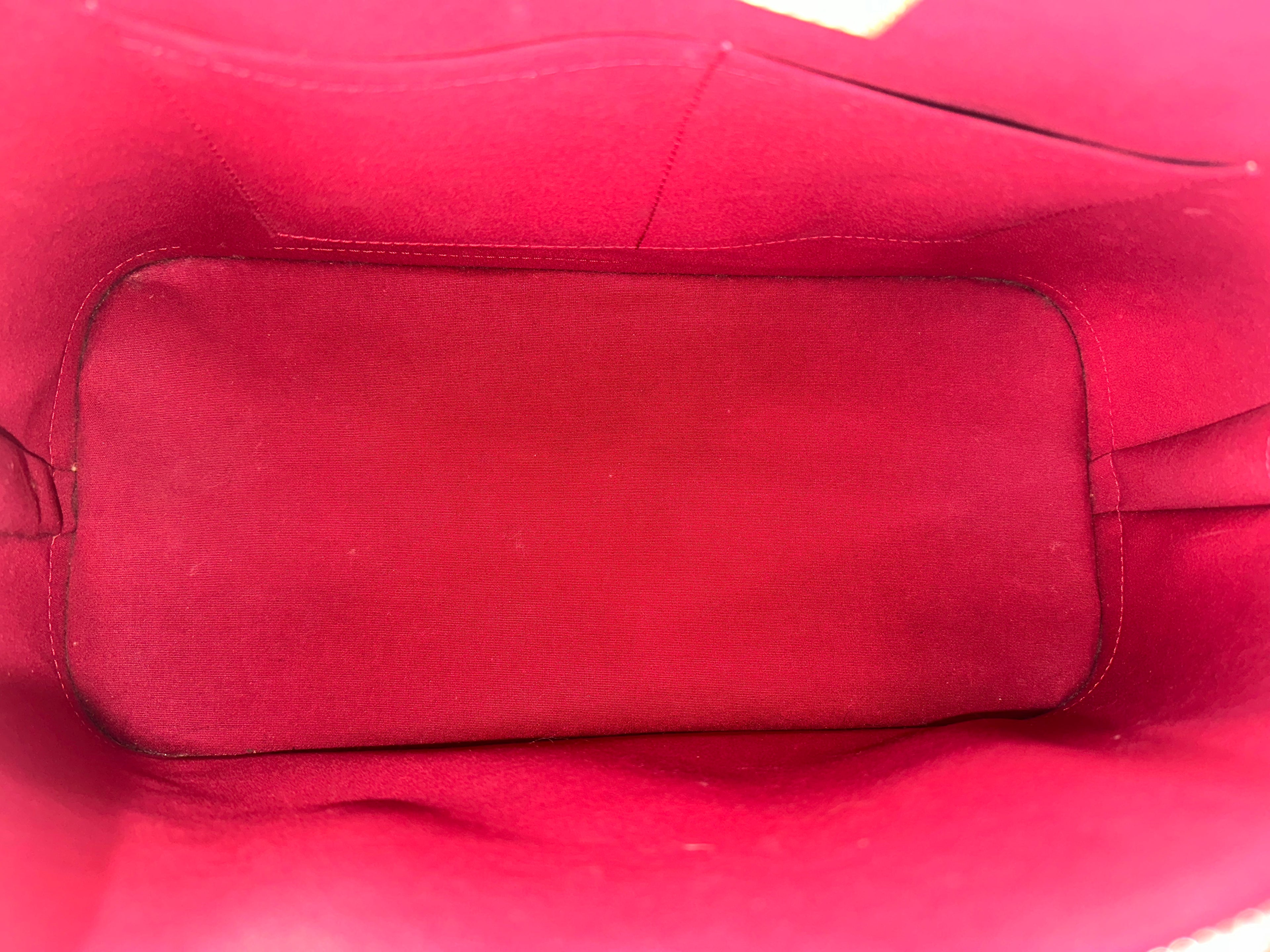 Louis Vuitton Alma GM Vernis Red