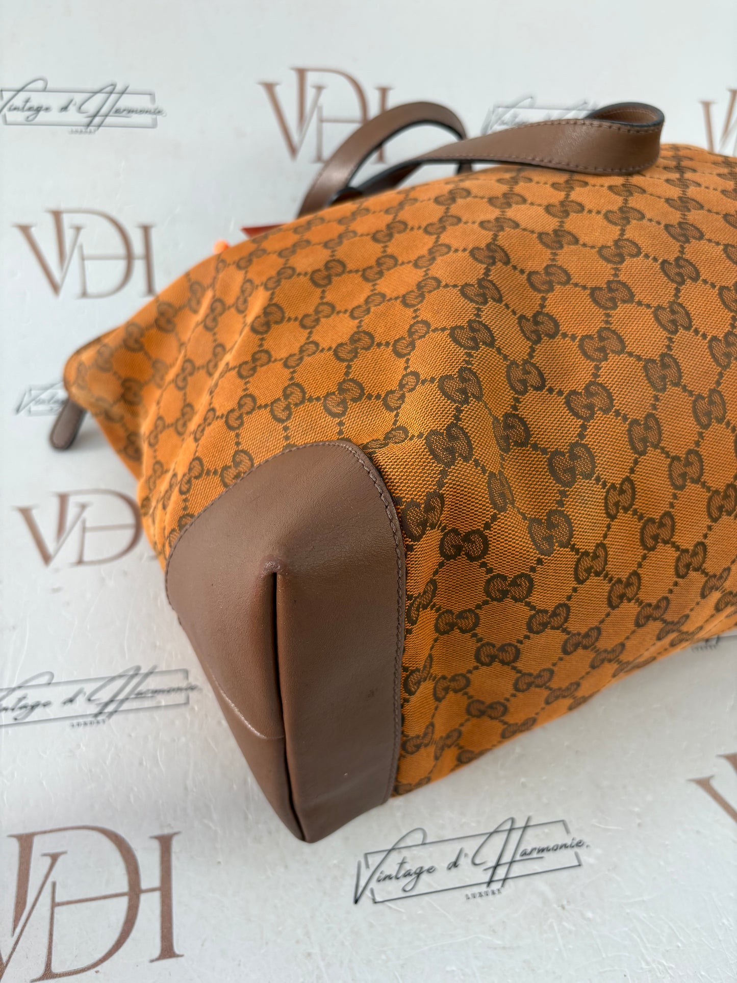 201723 - Gucci Orange