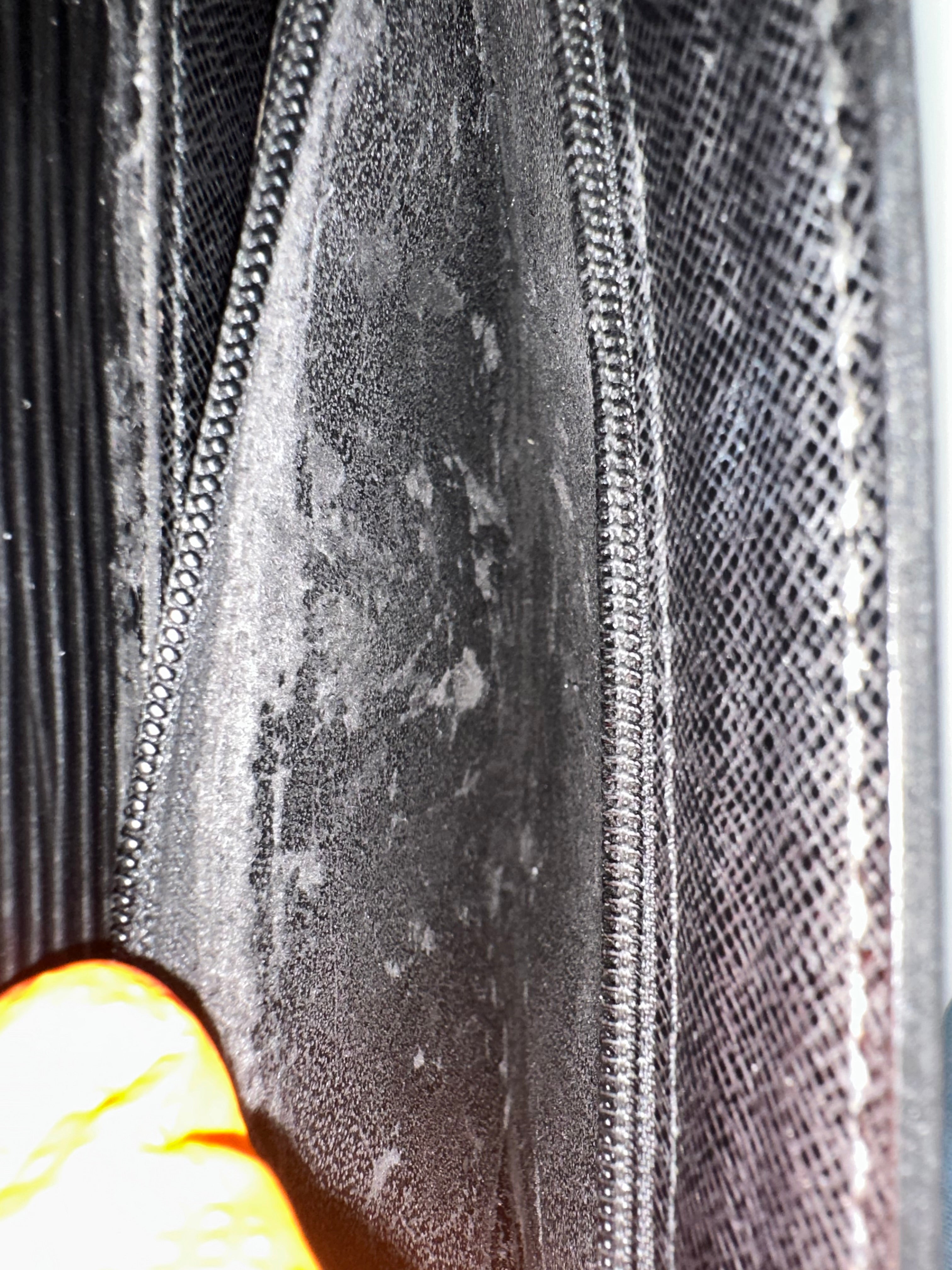 Louis Vuitton Epi Porte Documents