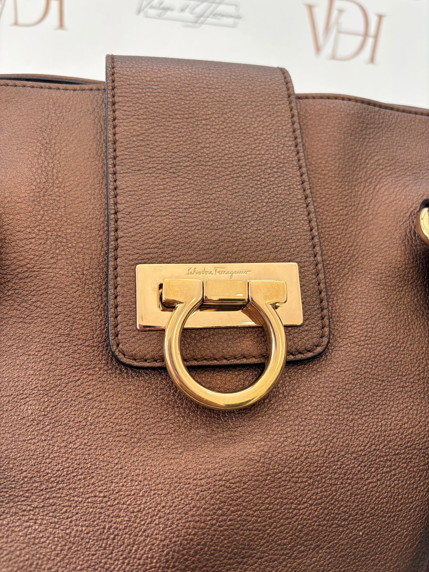 383962 - Salvatore Ferragamo Brown