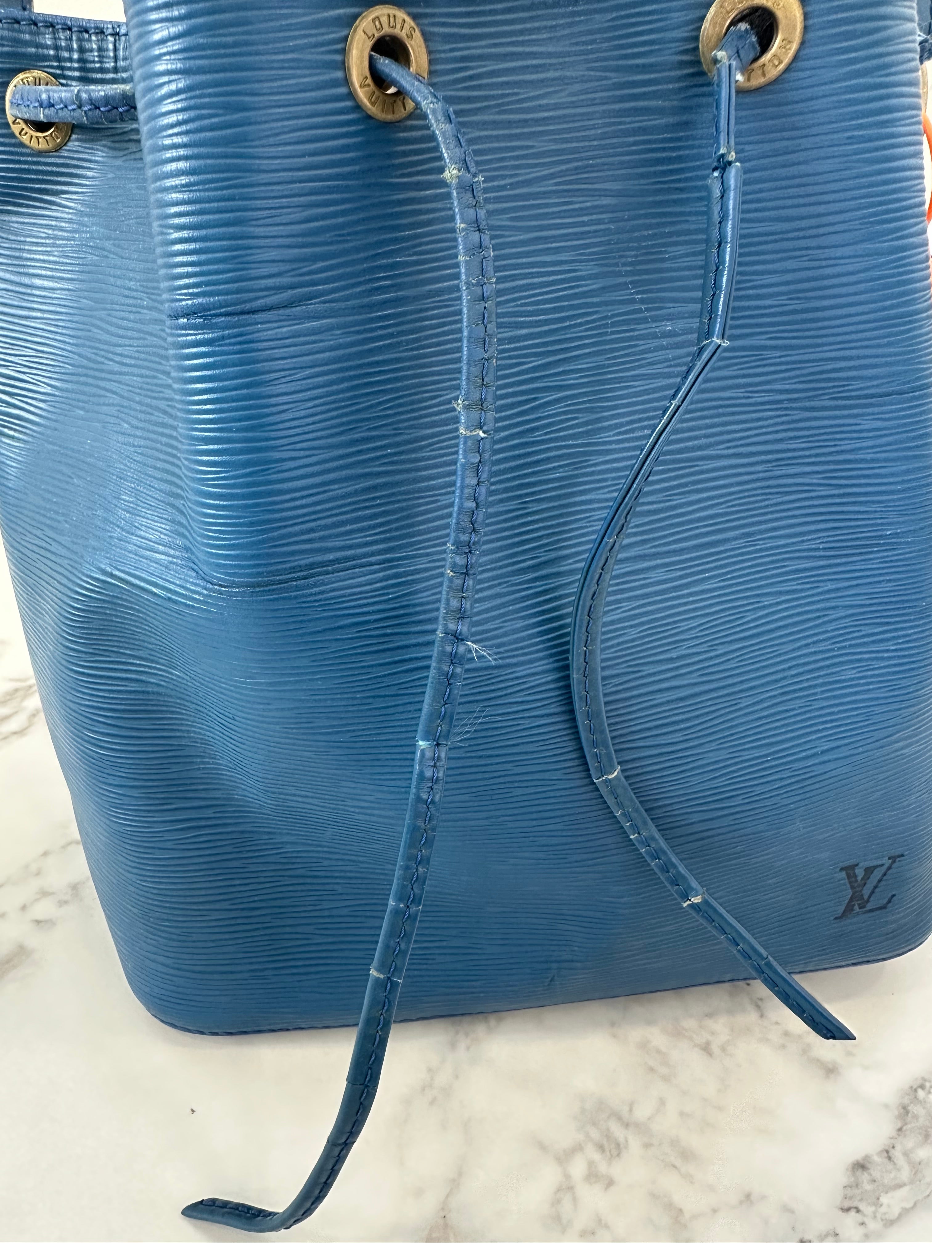 Louis Vuitton Epi Petite Noé Blue