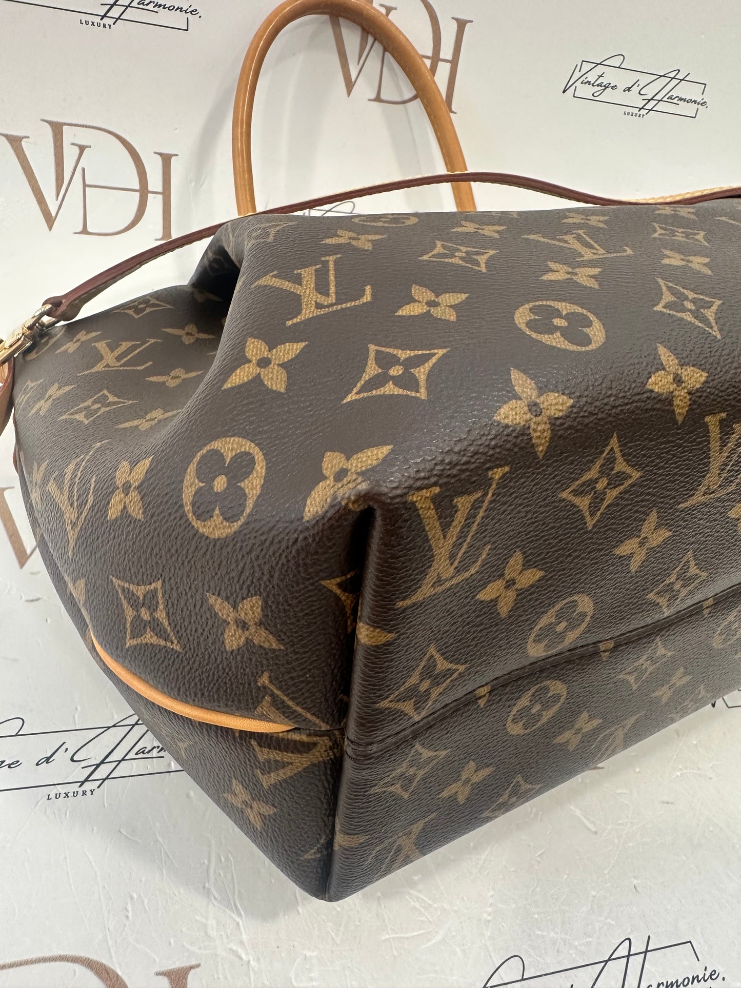 382760 - Louis Vuitton Turenne