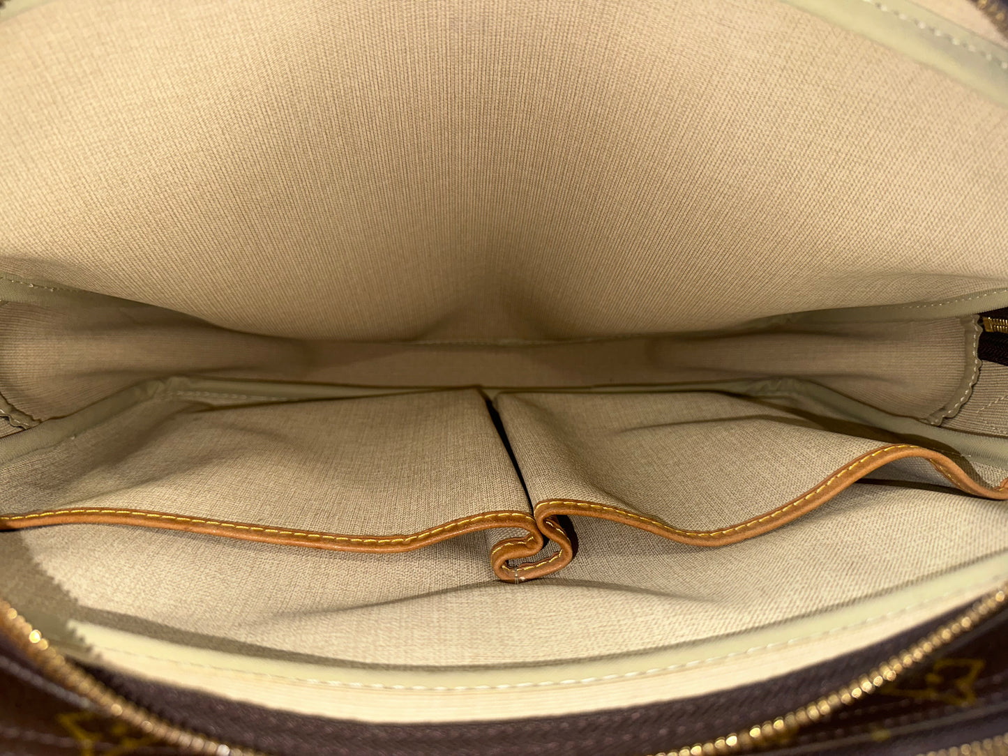 Louis Vuitton Reporter GM
