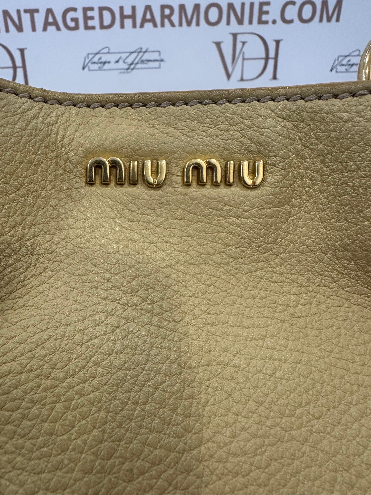 382926 - Miu Miu Yellow
