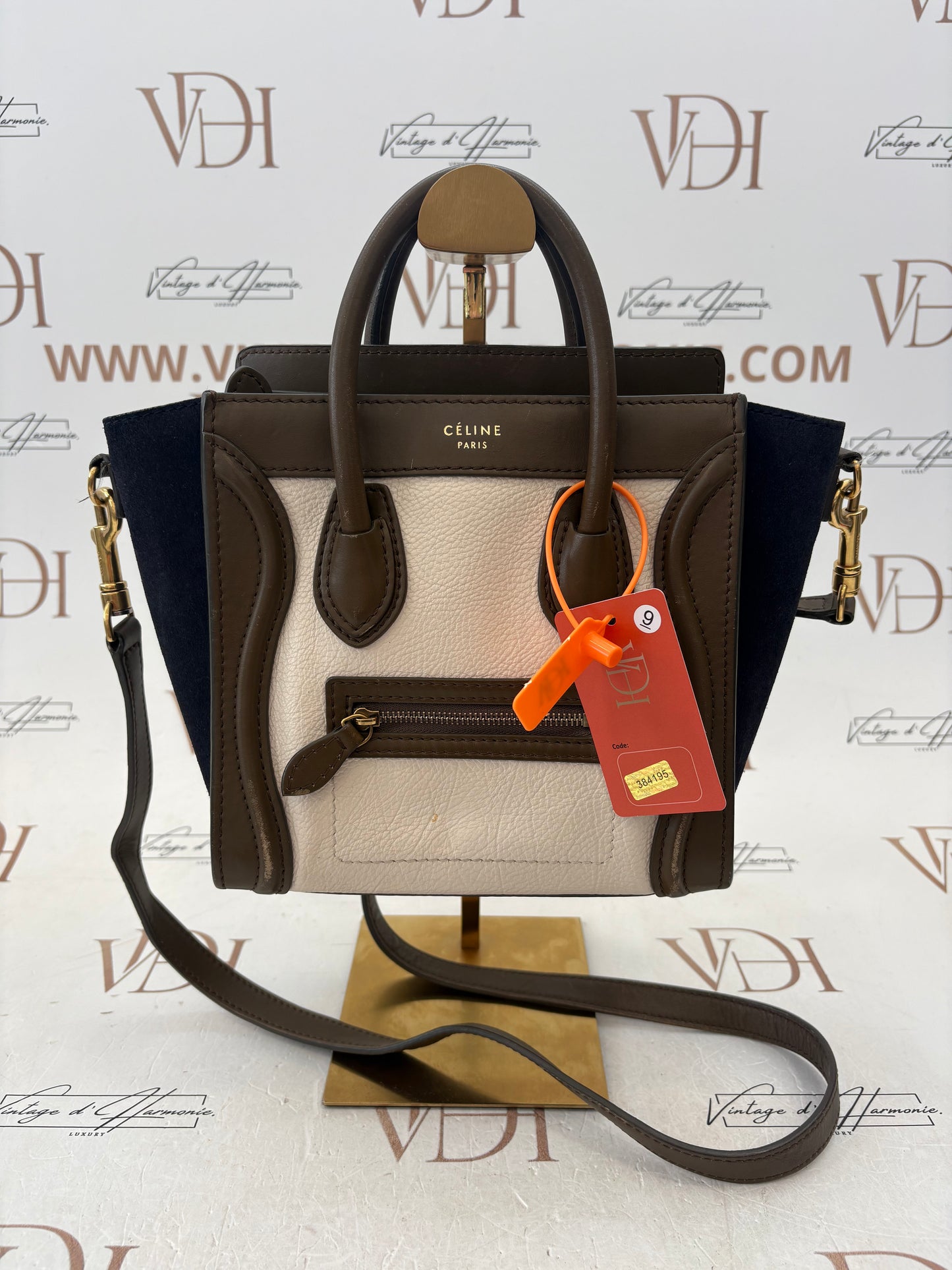 384195 - Céline Luggage