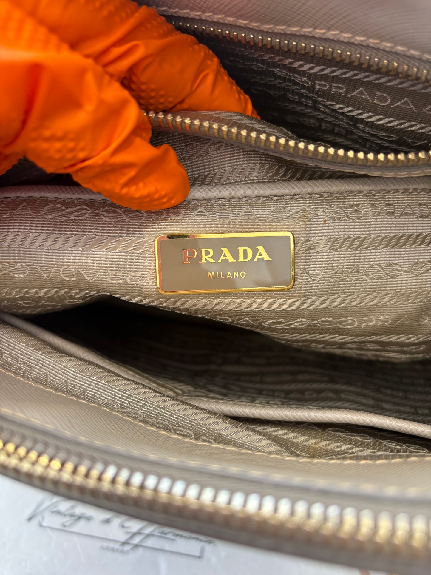 383898 - Prada Galleria Grey