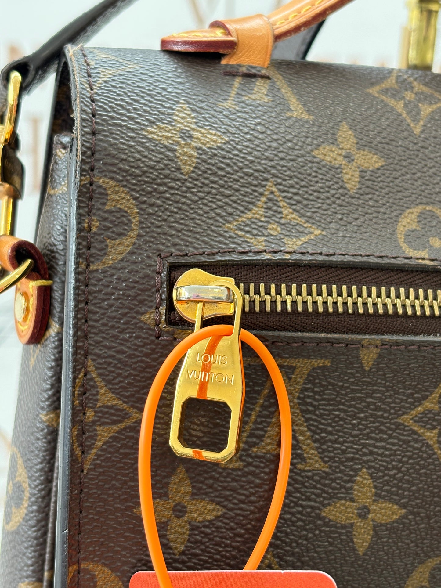 200811 - Metis Louis Vuitton
