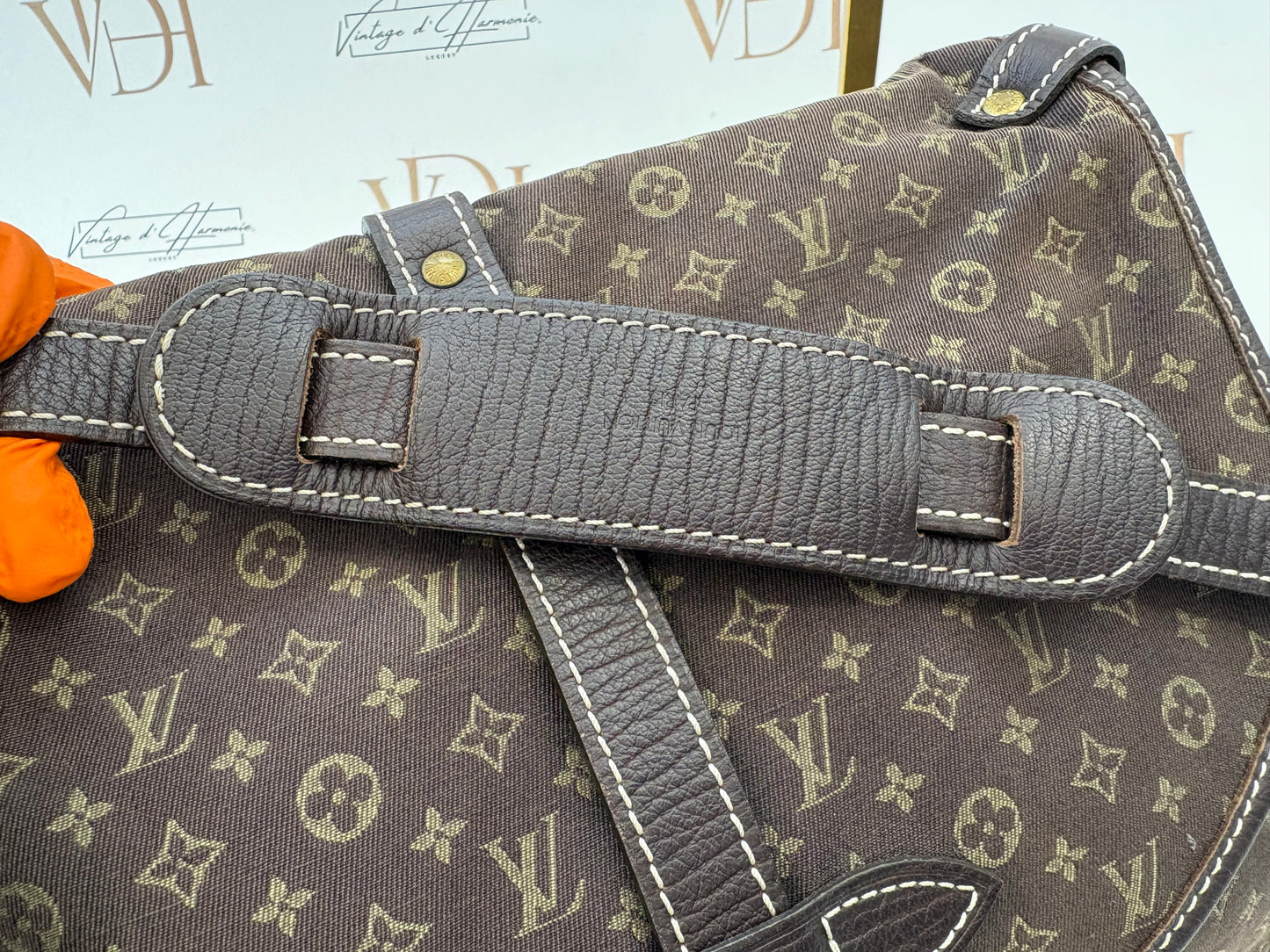 017726 - Louis Vuitton Saumur 30