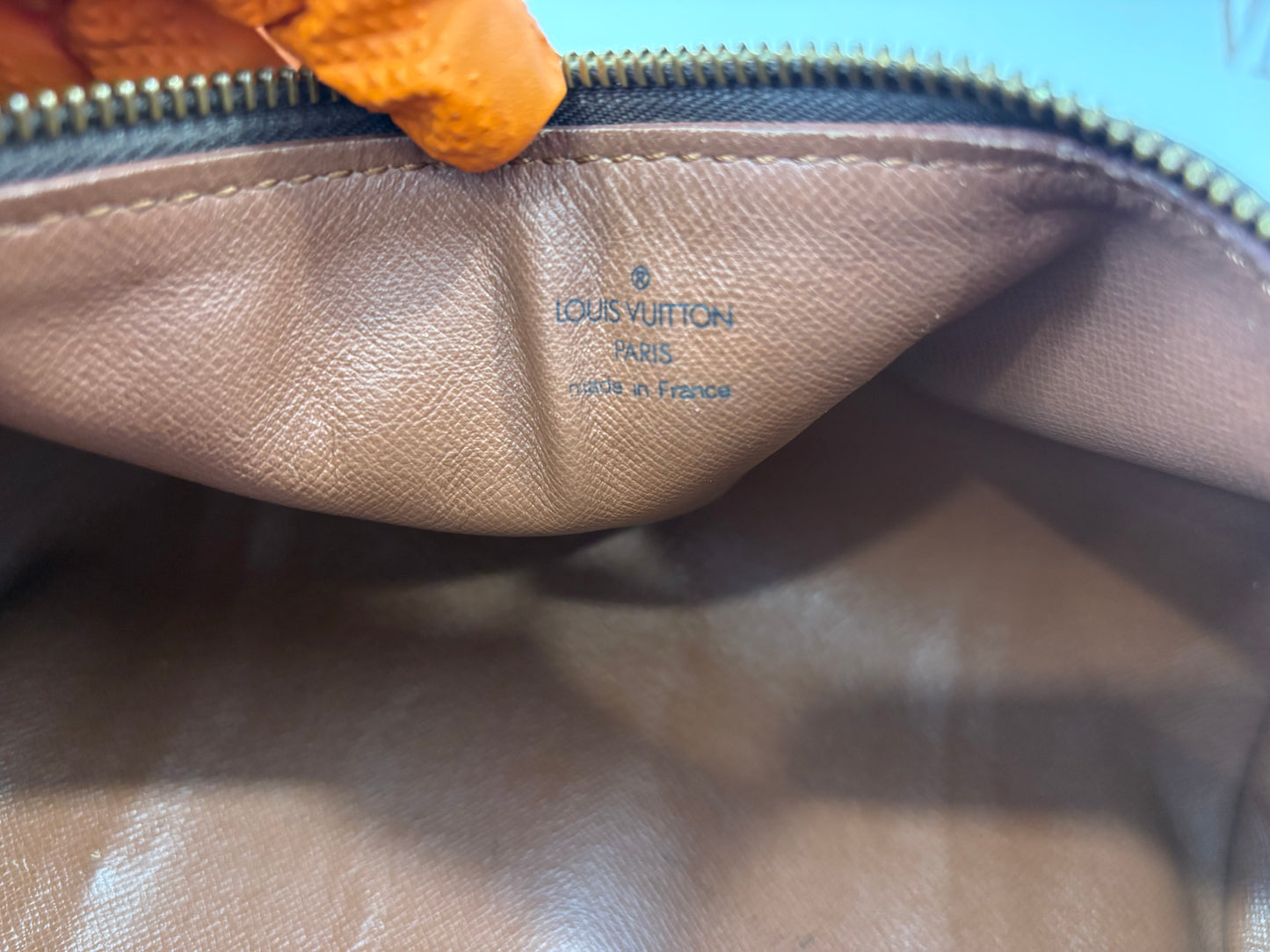 019007 - Louis Vuitton Papillon 26