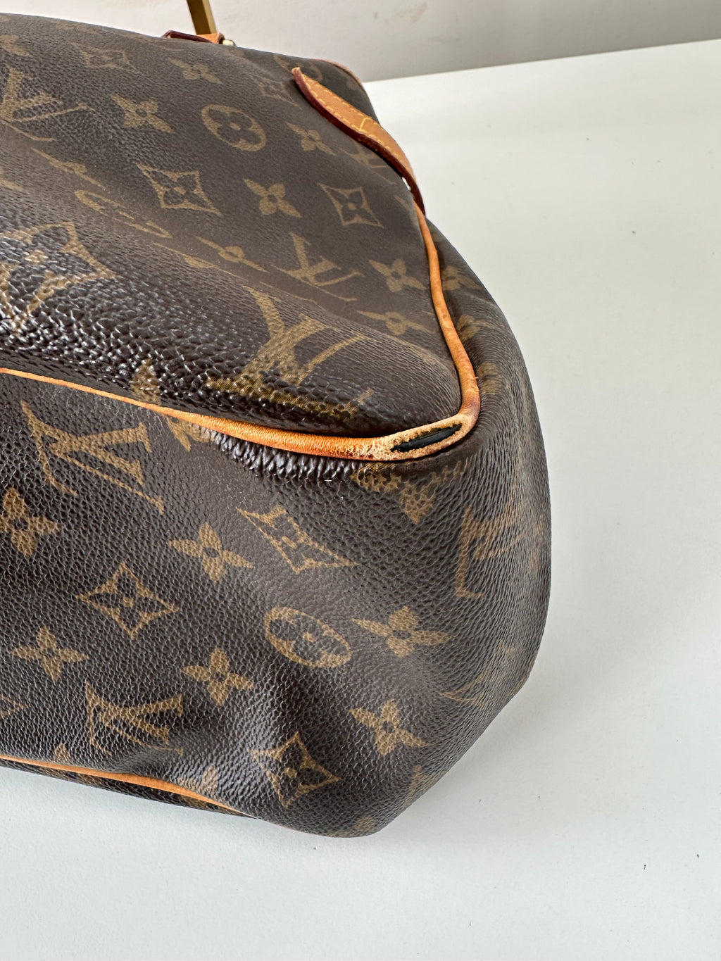 Louis Vuitton Batignolles