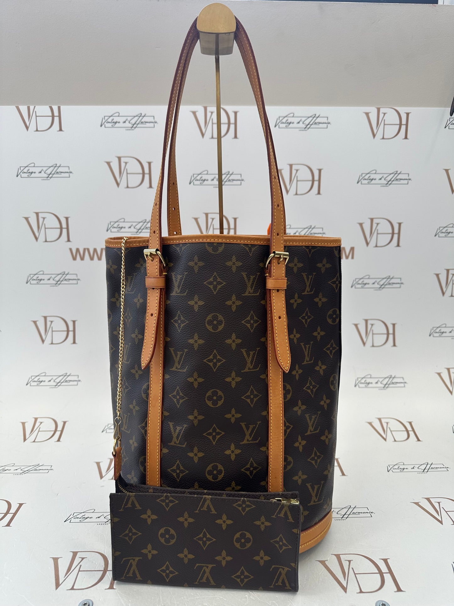 017860 - Louis Vuitton Bucket GM